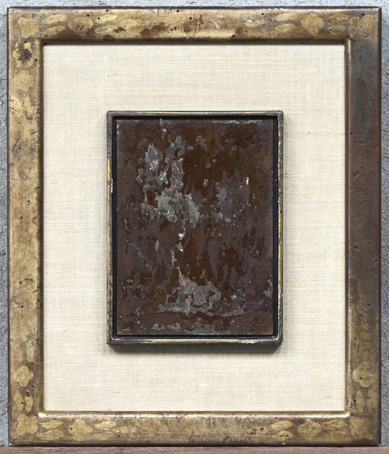 Abstracte compositie, gemende techniek op paneel. Getekend; Burri, ‘64. Draagt op rug een opdracht; To Julia from Fred.