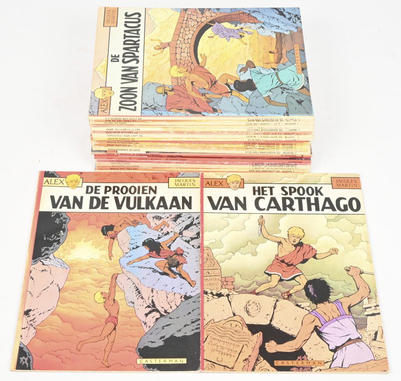 Een lot strips van de reeks ‘Alex’, uitgegeven door Casterman. De toren van Babel, Een kind van Athene, De keizer van China, Vercingetorix, Het paard van Troye, O Alexandrië, De groene rivier, Roma, Roma..., De barbaren, Alex de onversaagde, De gouden sfinx, Het vervloekte eiland, De tiara van Oribal, De zwarte klauw, De verloren legioenen, De laatste Spartaan, Het Etruskische graf, Hat afgodsbeeld, Lorix de grote, De prins van de Nijl, De zoon van Spartacus, De prooien van de vulkaan en het spook van Carthago.