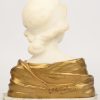 Een buste van een jongedame, marmer en verguld brons, gesigneerd G. V. Vaerenbergh. Circa 1900.