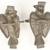 Een set van 2 tinnen chocoladevormen in de vorm van een duif, laat 19e eeuws, Franse makelij.