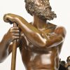 'La Fortune Récompense le Travail', een gepatinneerd bronzen beeld. Getekend; A. Gaudez. De lauwerkrans is manco.
