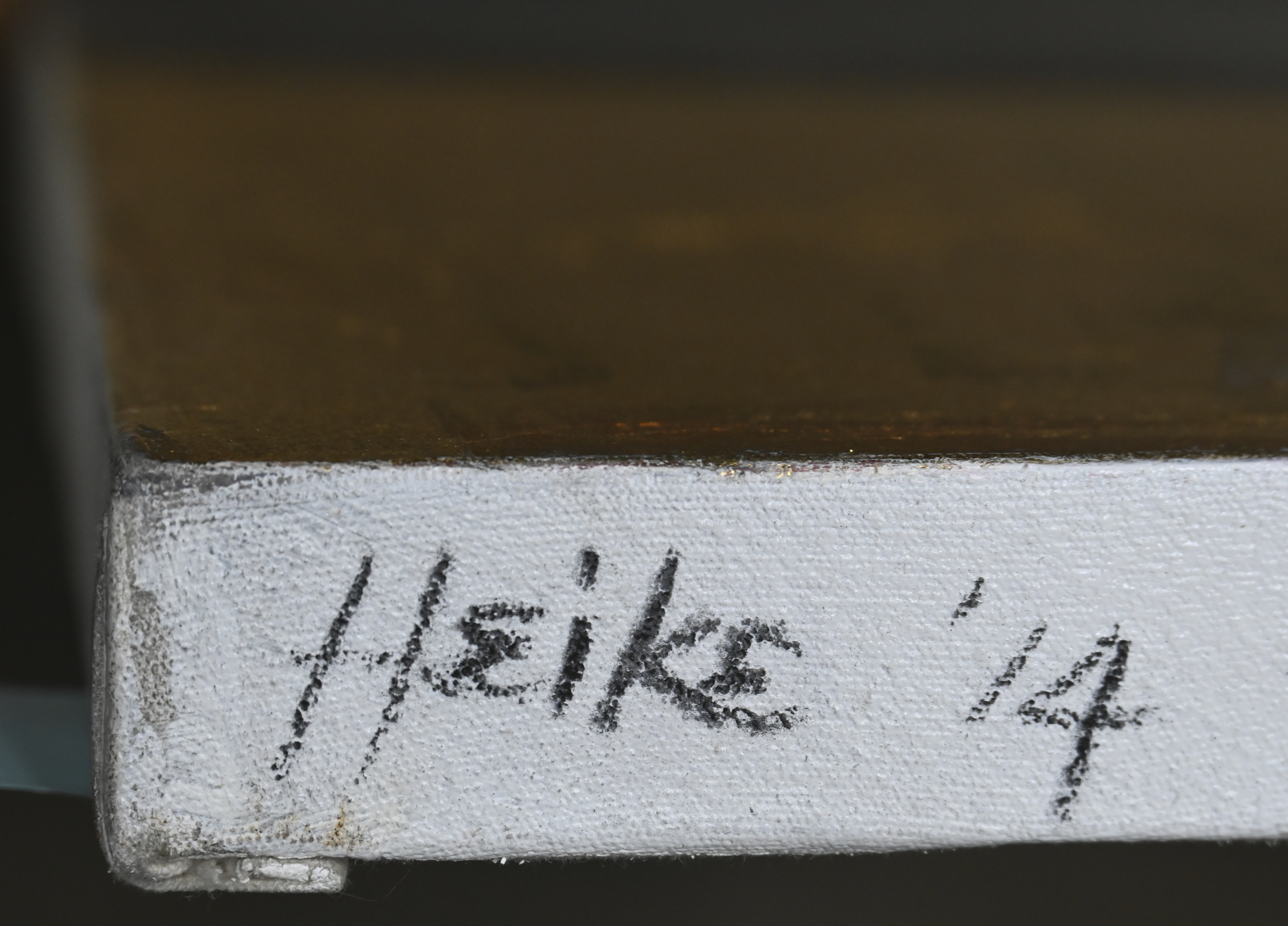 “Adrift”, een schilderij, acryl op doek, gesigneerd en gedateerd 2014 “Adrift”, een schilderij, acryl op doek, gesigneerd en gedateerd 2014.