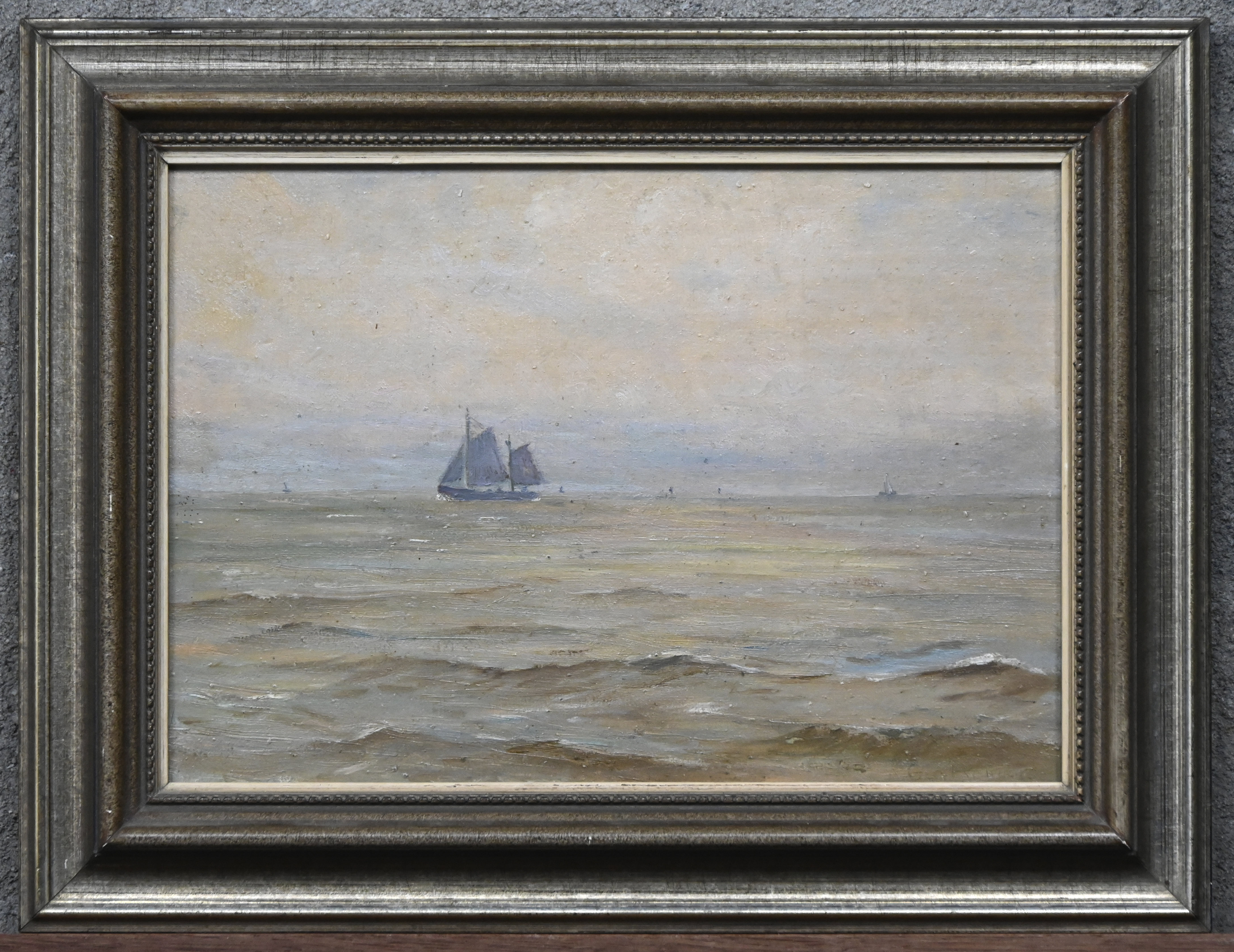 ‘evee du brouilard’, olieverf op paneel. Op de rug getekend A. I ‘evee du brouilard’, olieverf op paneel. Op de rug getekend A. I. Devos, La Panne, 1905