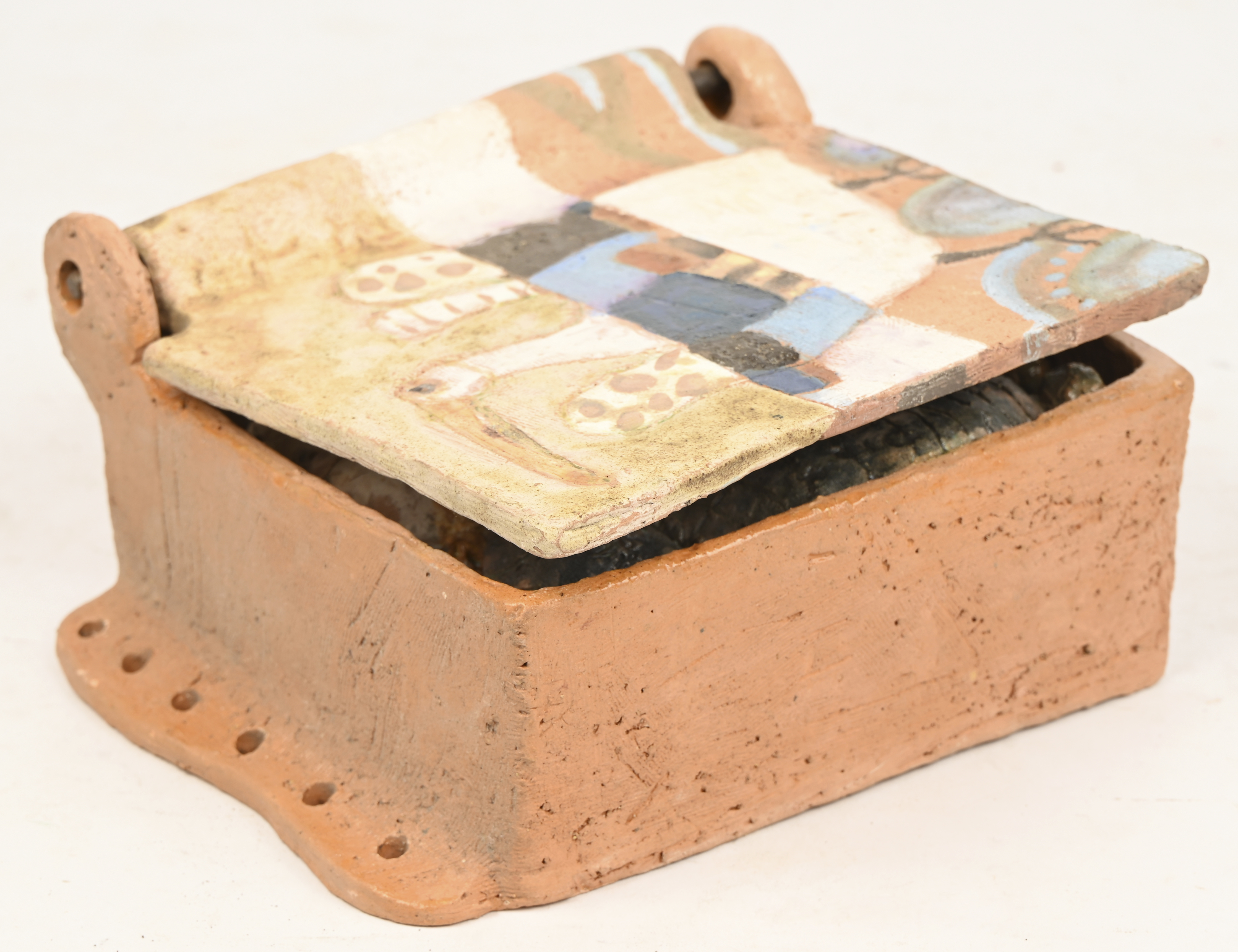 “Abstract keramisch boek met creaturen”. gedateerd 1937 “Abstract keramisch boek met creaturen”. gedateerd 1937.