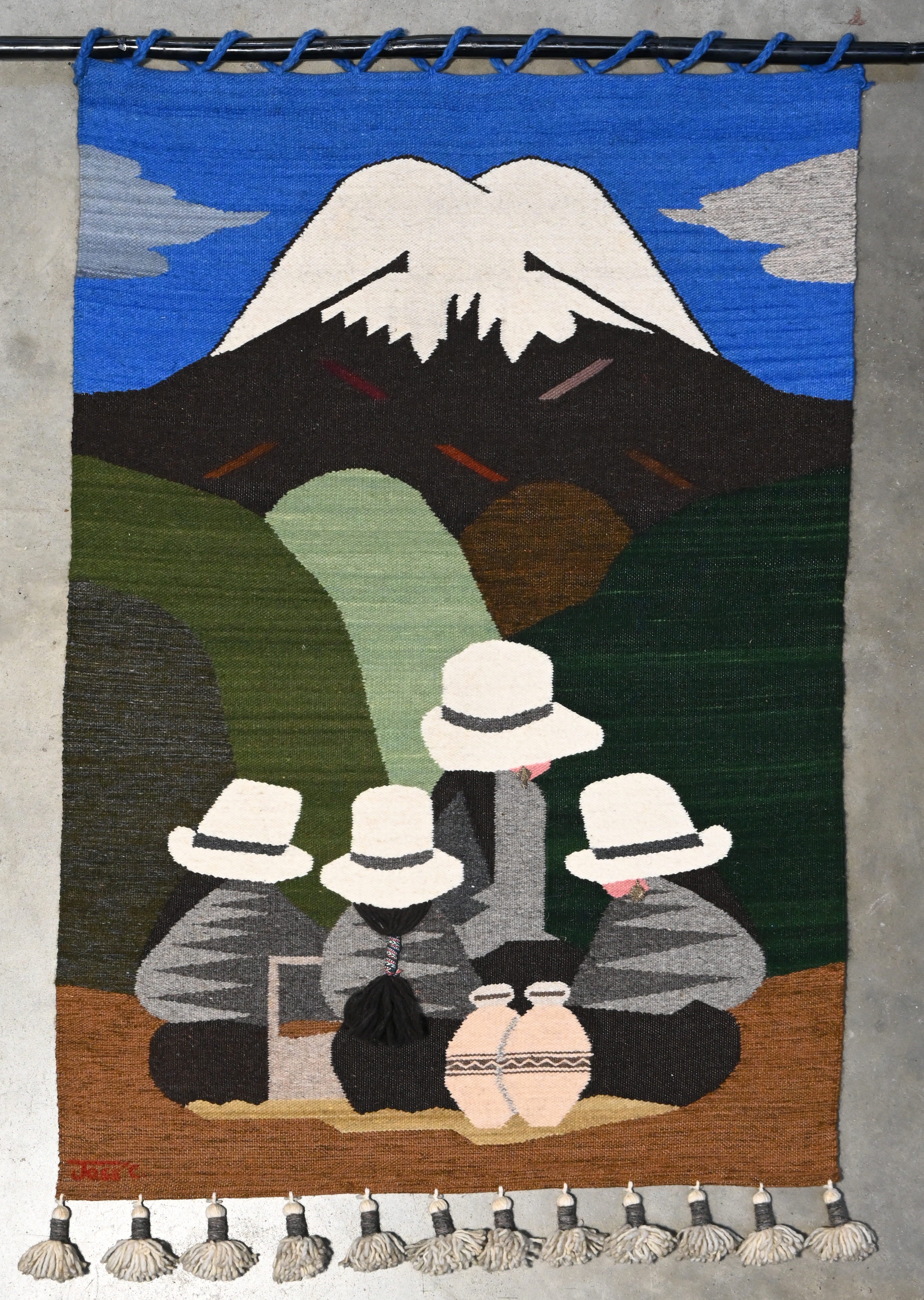 Een vintage Peruviaans lamawollen wandtapijt Een vintage Peruviaans lamawollen wandtapijt.