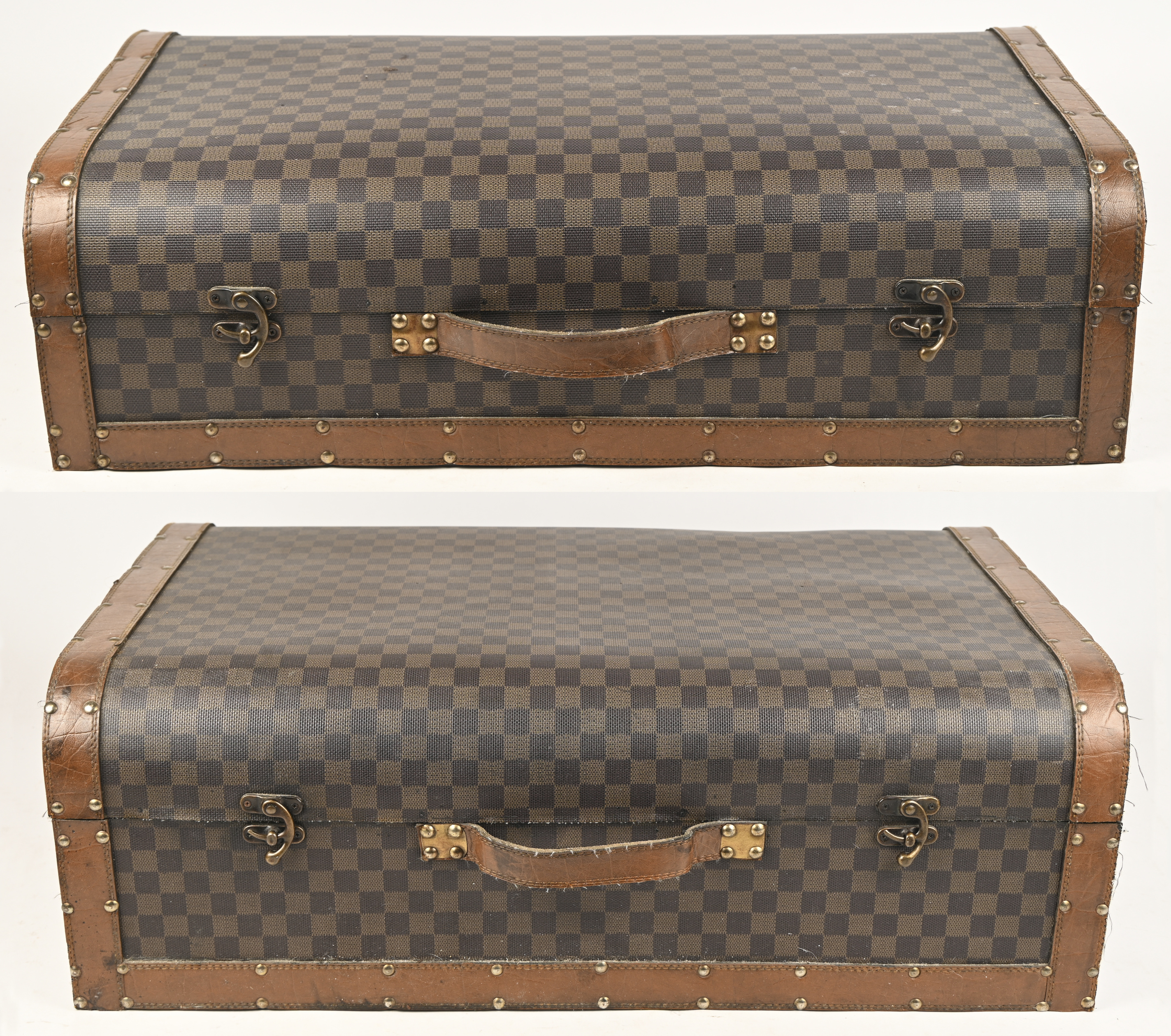 Een lot van 2 decoratieve reiskoffers Een lot van 2 decoratieve reiskoffers.