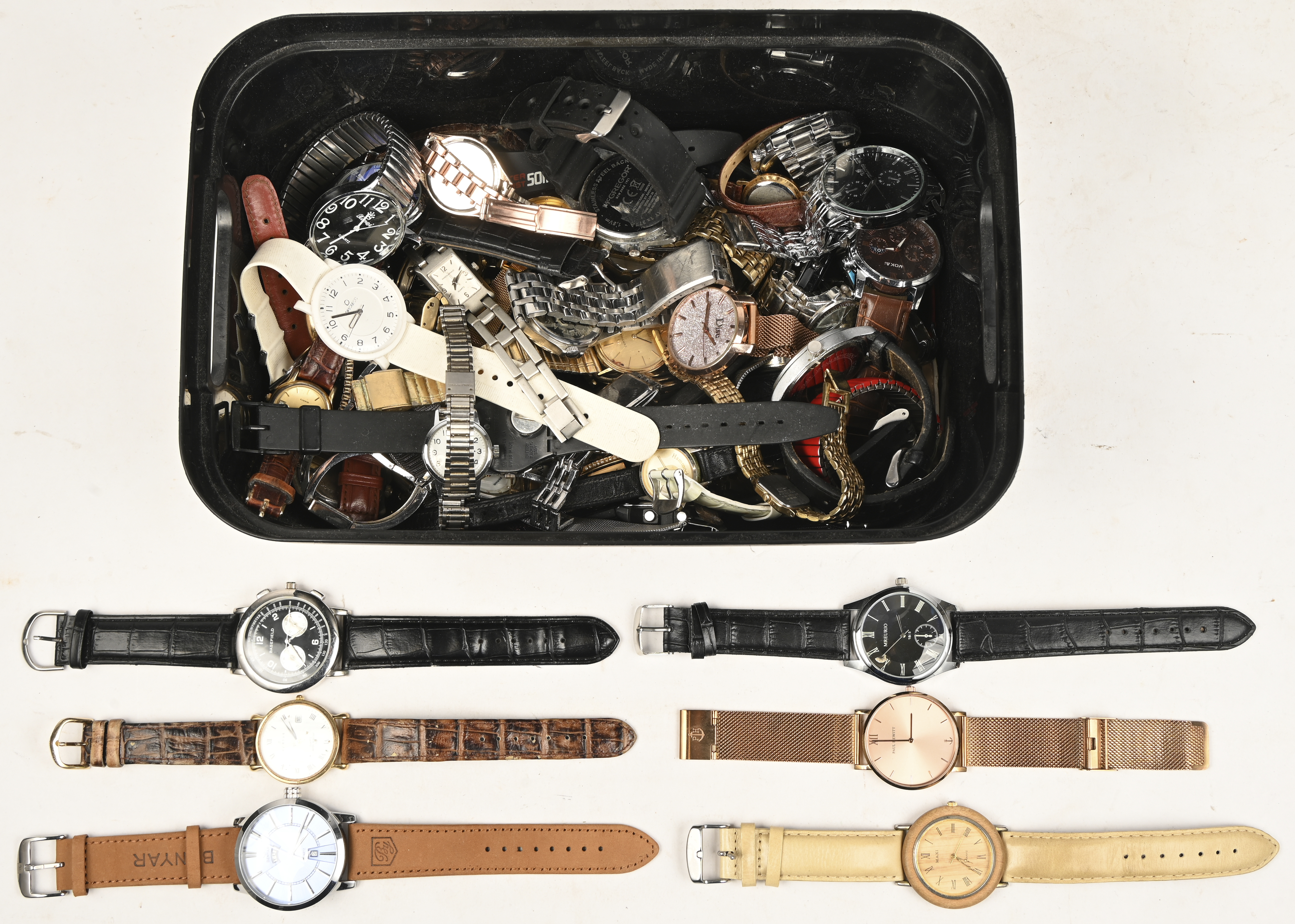 Een groot lot herenhorloges Een groot lot herenhorloges.
