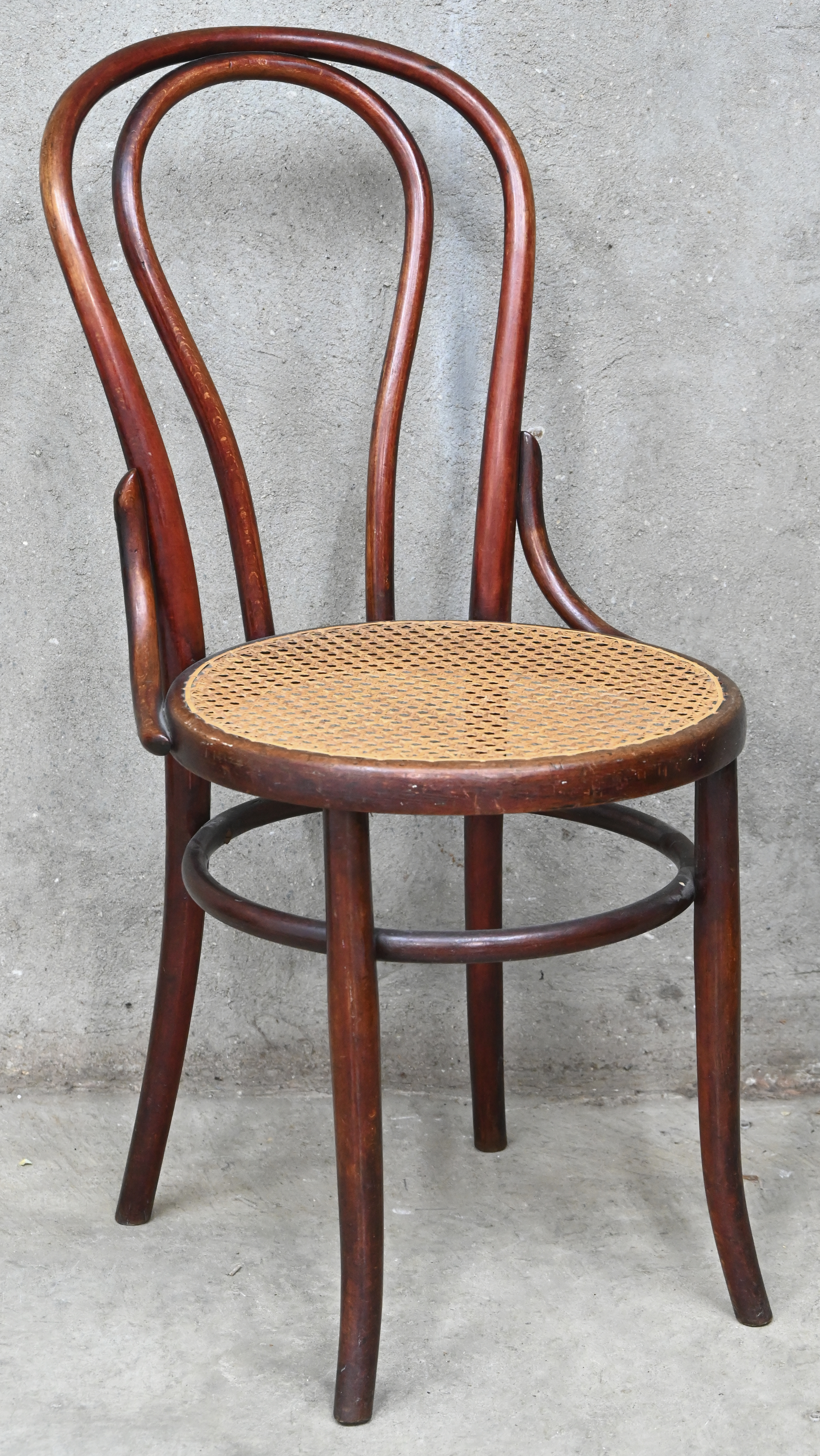 Een stoel in bentwood, gemerkt Fischer Een stoel in bentwood, gemerkt Fischer.