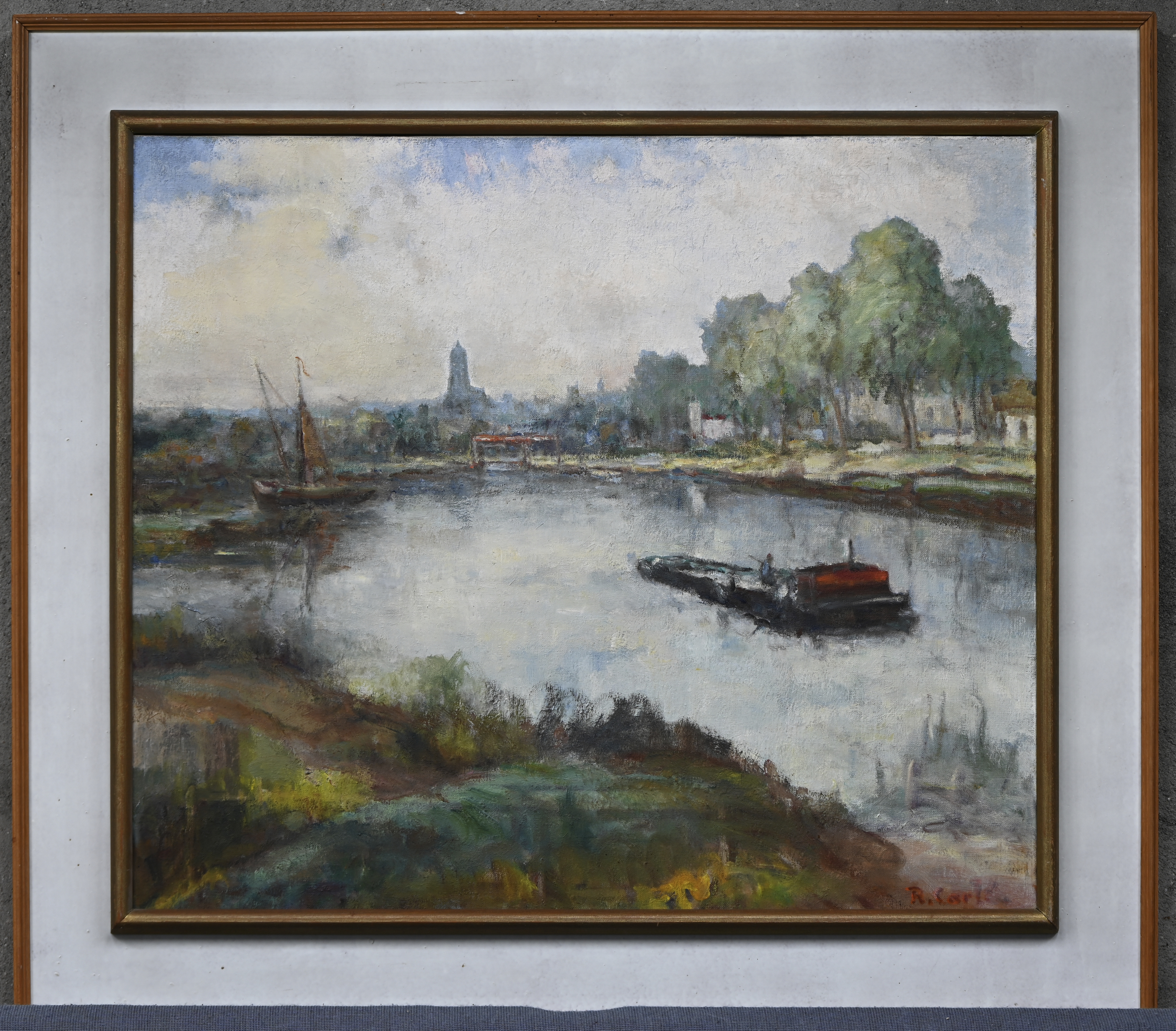 ‘Binnenschip op de grote Nete’, olieverf op doek. Getekend R. Carlé ‘Binnenschip op de grote Nete’, olieverf op doek. Getekend R. Carlé.