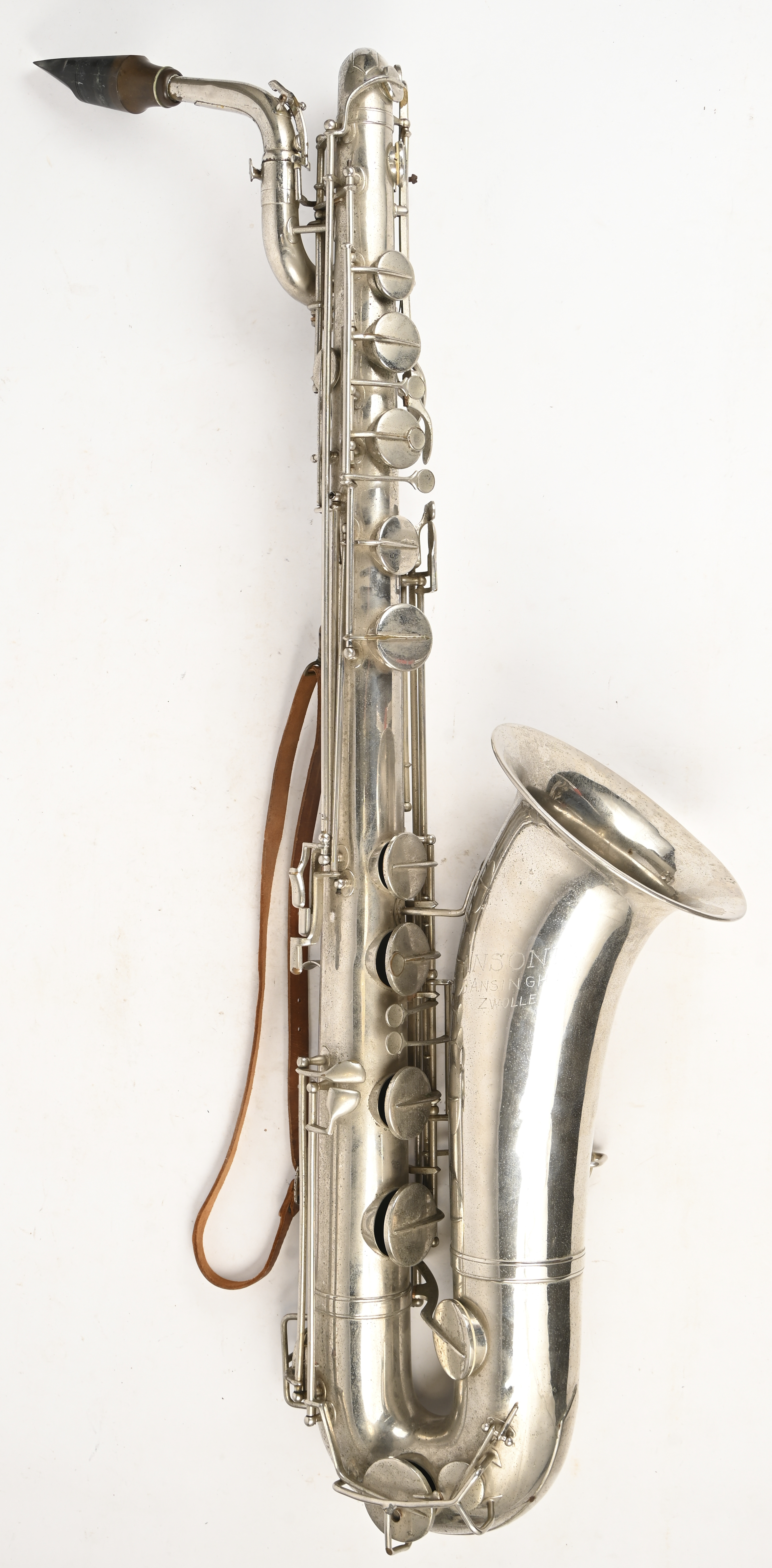 Een bariton saxofoon, Ansonia Dansingh & Co, Zwolle, zonder riet Een bariton saxofoon, Ansonia Dansingh & Co, Zwolle, zonder riet.