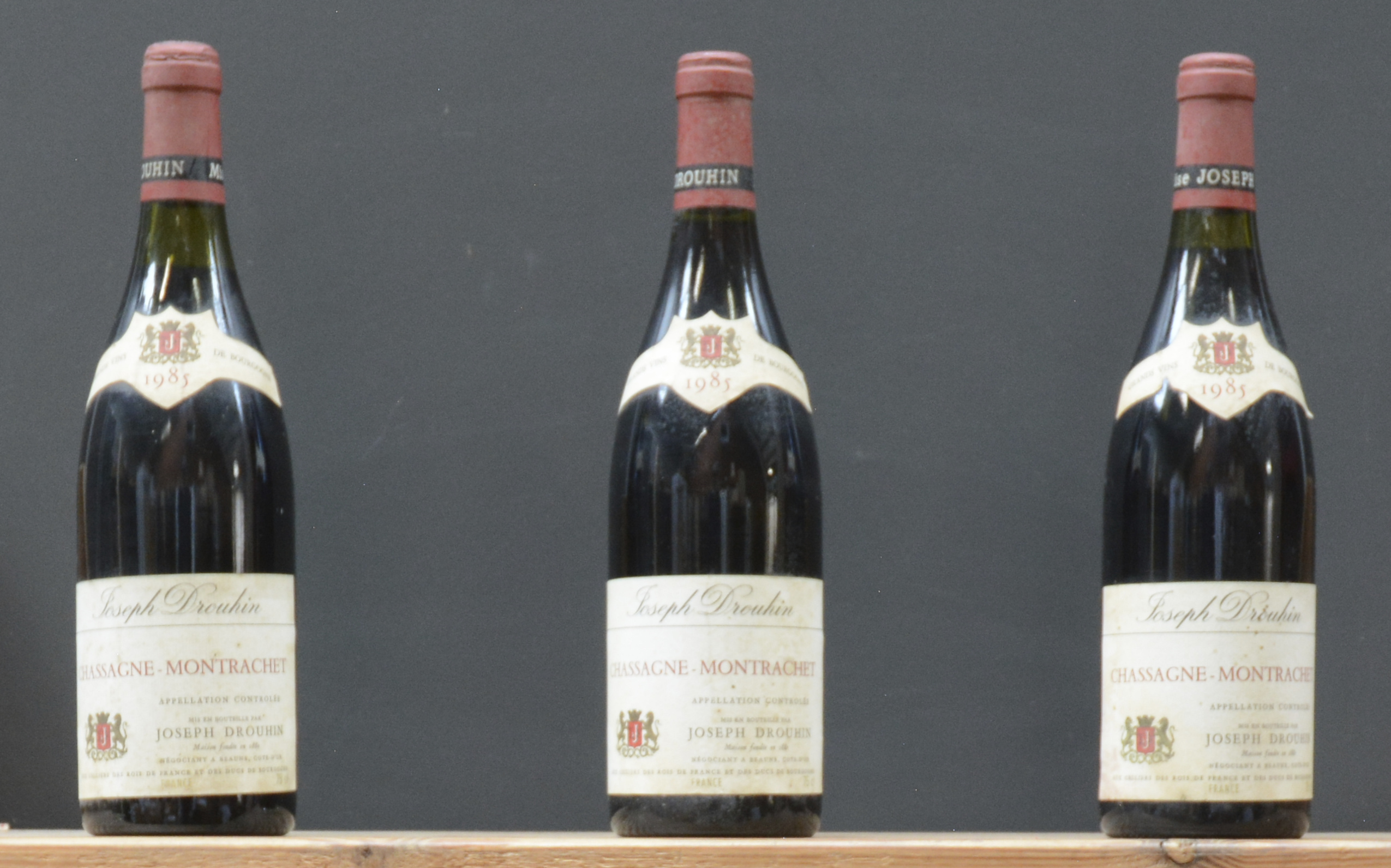 Chassagne-Montrachet A.C. Joseph Drouhin, Beaune M.O Chassagne-Montrachet A.C. Joseph Drouhin, Beaune M.O. 1985 aantal: 3 bt