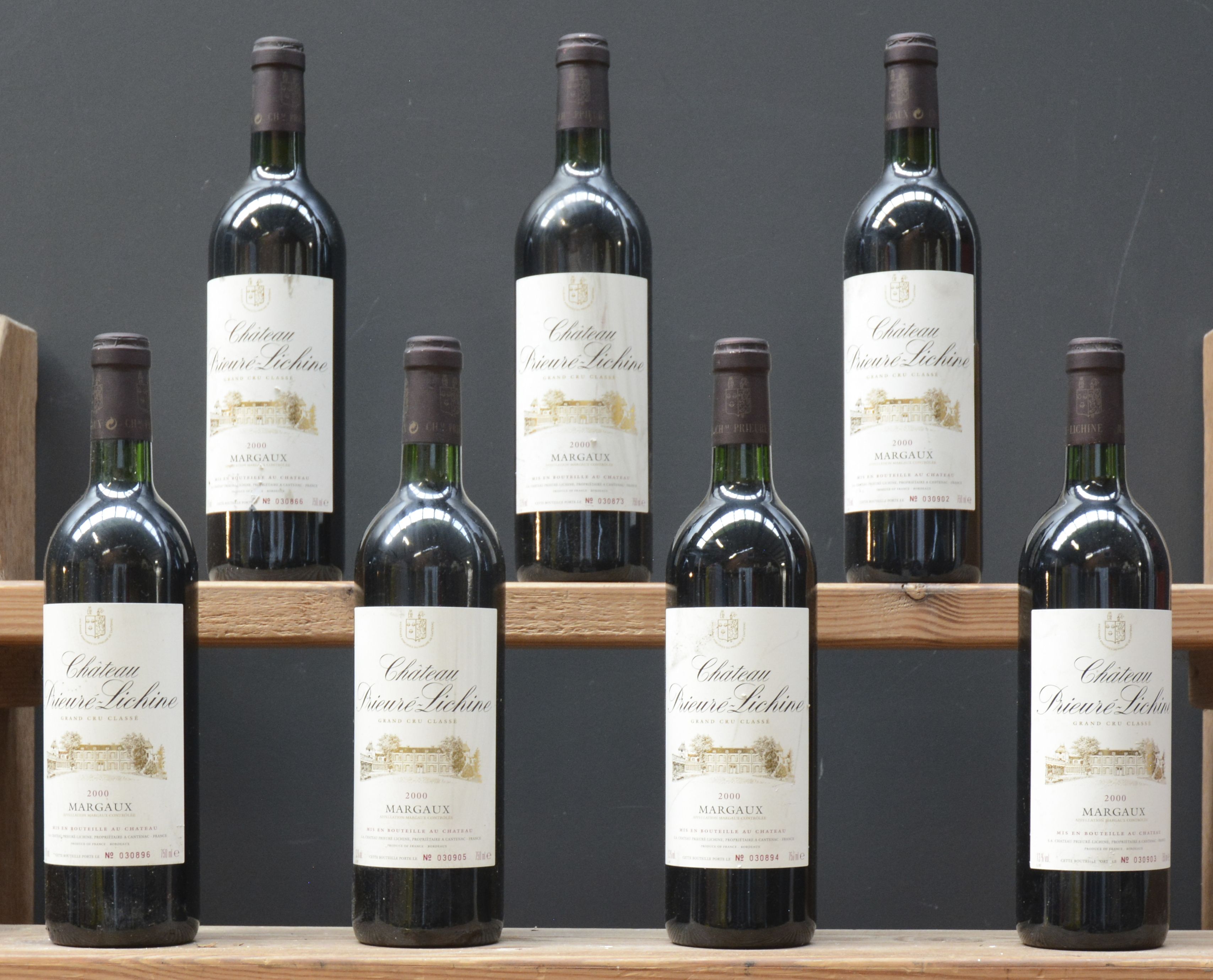 Ch. Prieuré-Lichine A.C. Margaux 4e grand cru classé M.C Ch. Prieuré-Lichine A.C. Margaux 4e grand cru classé M.C. 2000 aantal: 7 bt