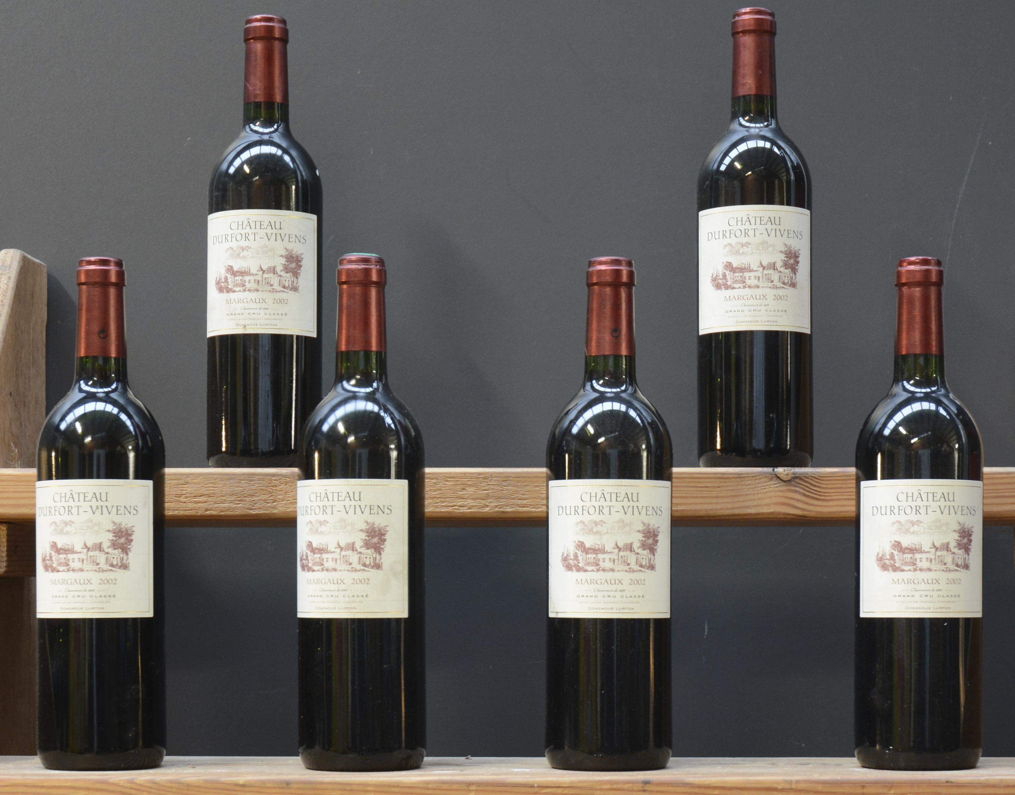 Ch. Durfort-Vivens A.C. Margaux 2e grand cru classé M.C Ch. Durfort-Vivens A.C. Margaux 2e grand cru classé M.C. 2002 aantal: 6 bt