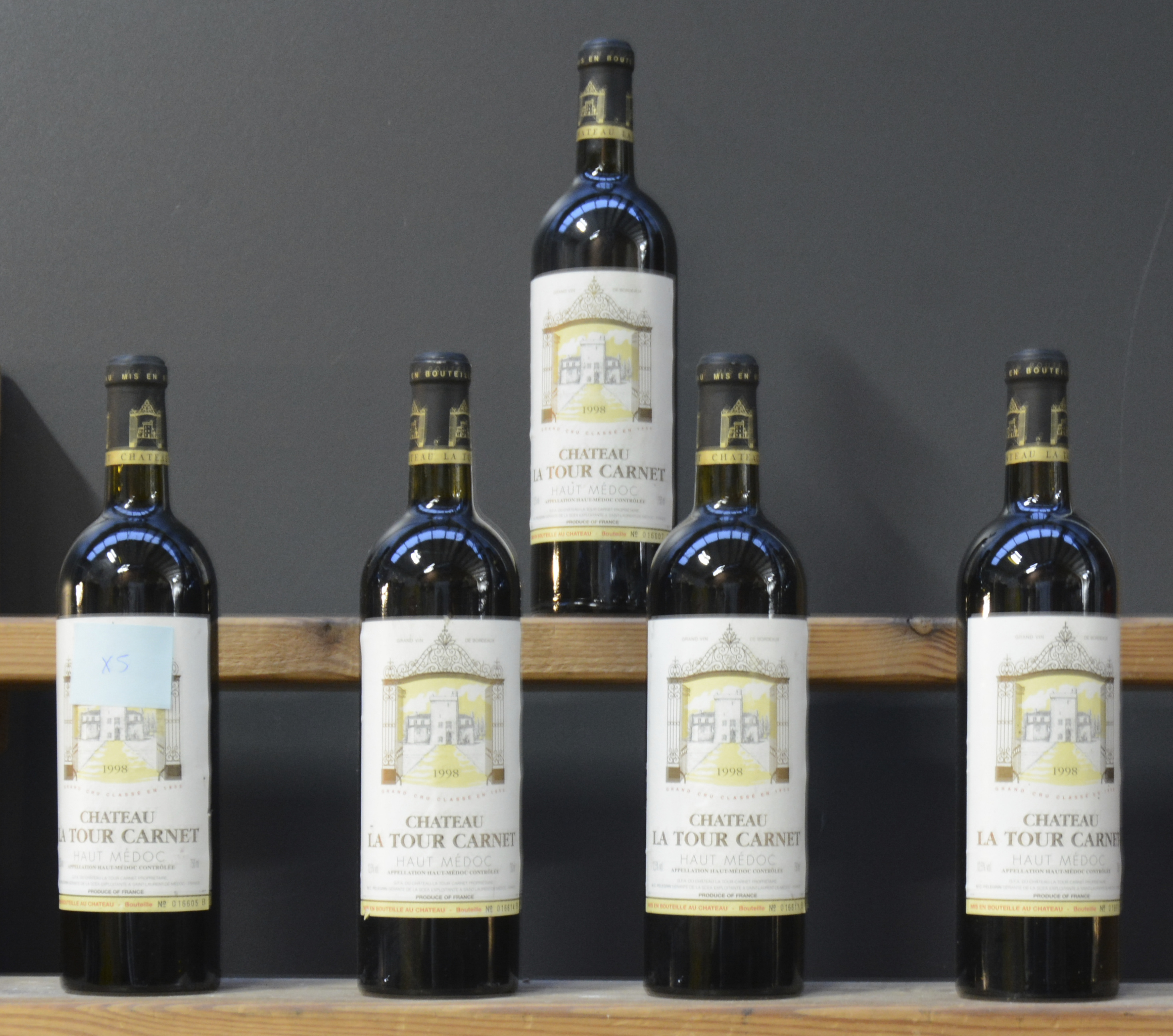 Ch. La Tour Carnet A.C. Haut-Médoc 4e grand cru classé M.C Ch. La Tour Carnet A.C. Haut-Médoc 4e grand cru classé M.C. 1998 aantal: 5 bt