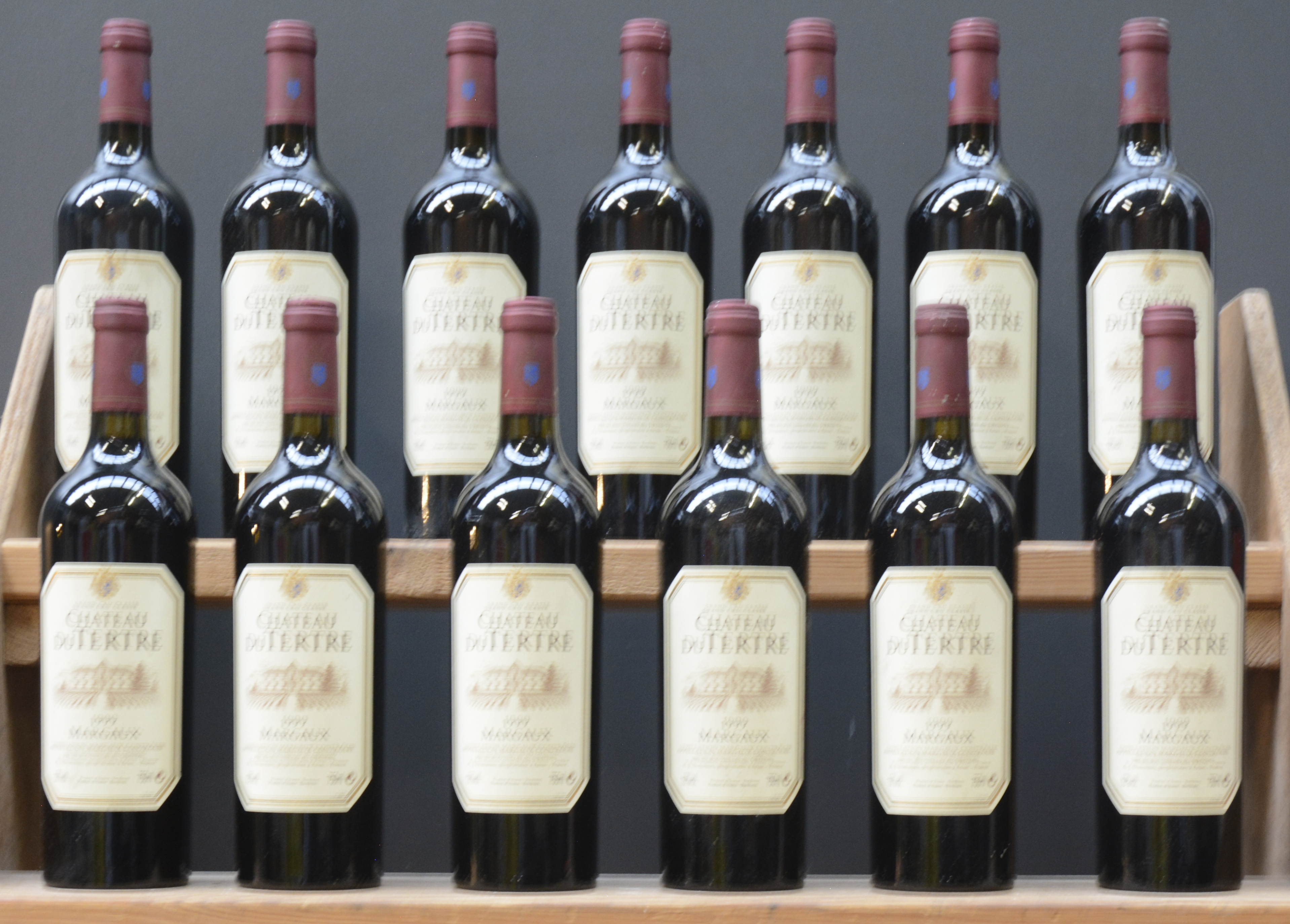 Ch. du Tertre A.C. Margaux 5e grand cru classé M.C Ch. du Tertre A.C. Margaux 5e grand cru classé M.C. 1999 aantal: 13 bt