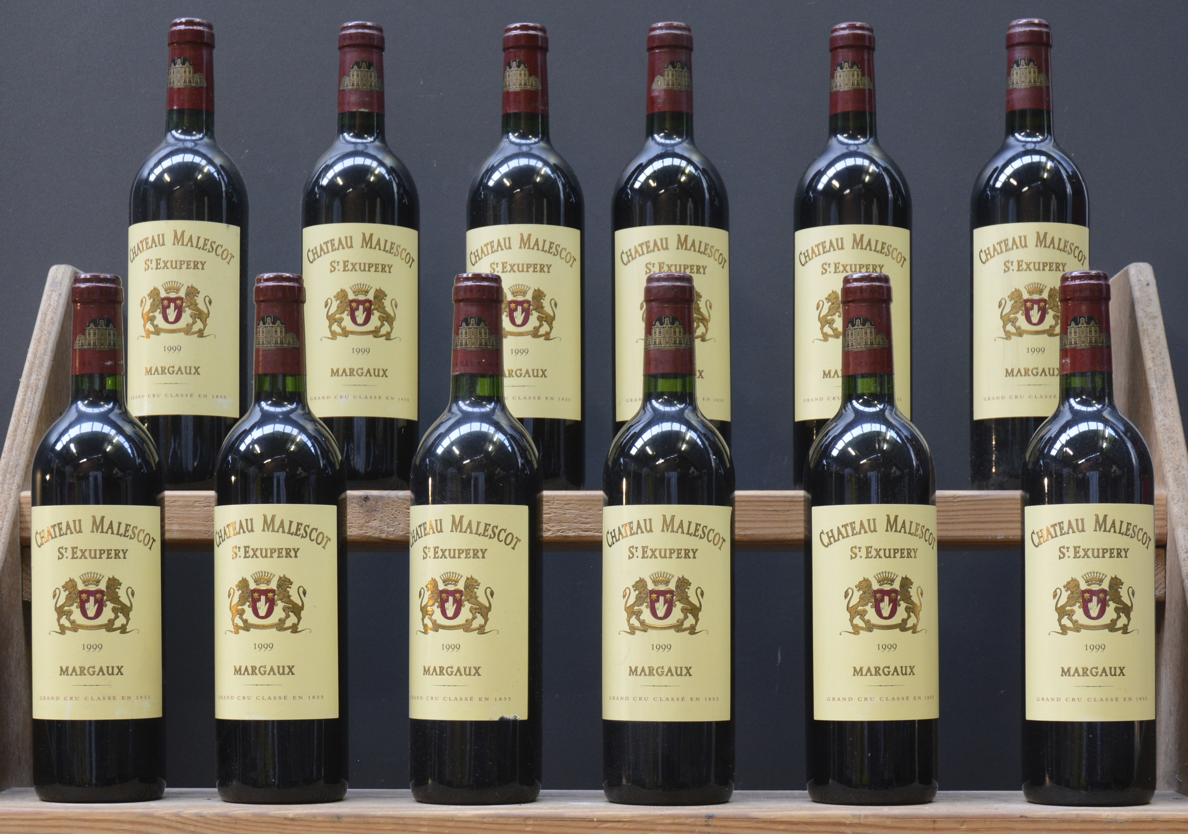 Ch. Malescot-St-Exupéry A.C. Margaux 3e grand cru classé M.C Ch. Malescot-St-Exupéry A.C. Margaux 3e grand cru classé M.C. 1999 aantal: 12 bt