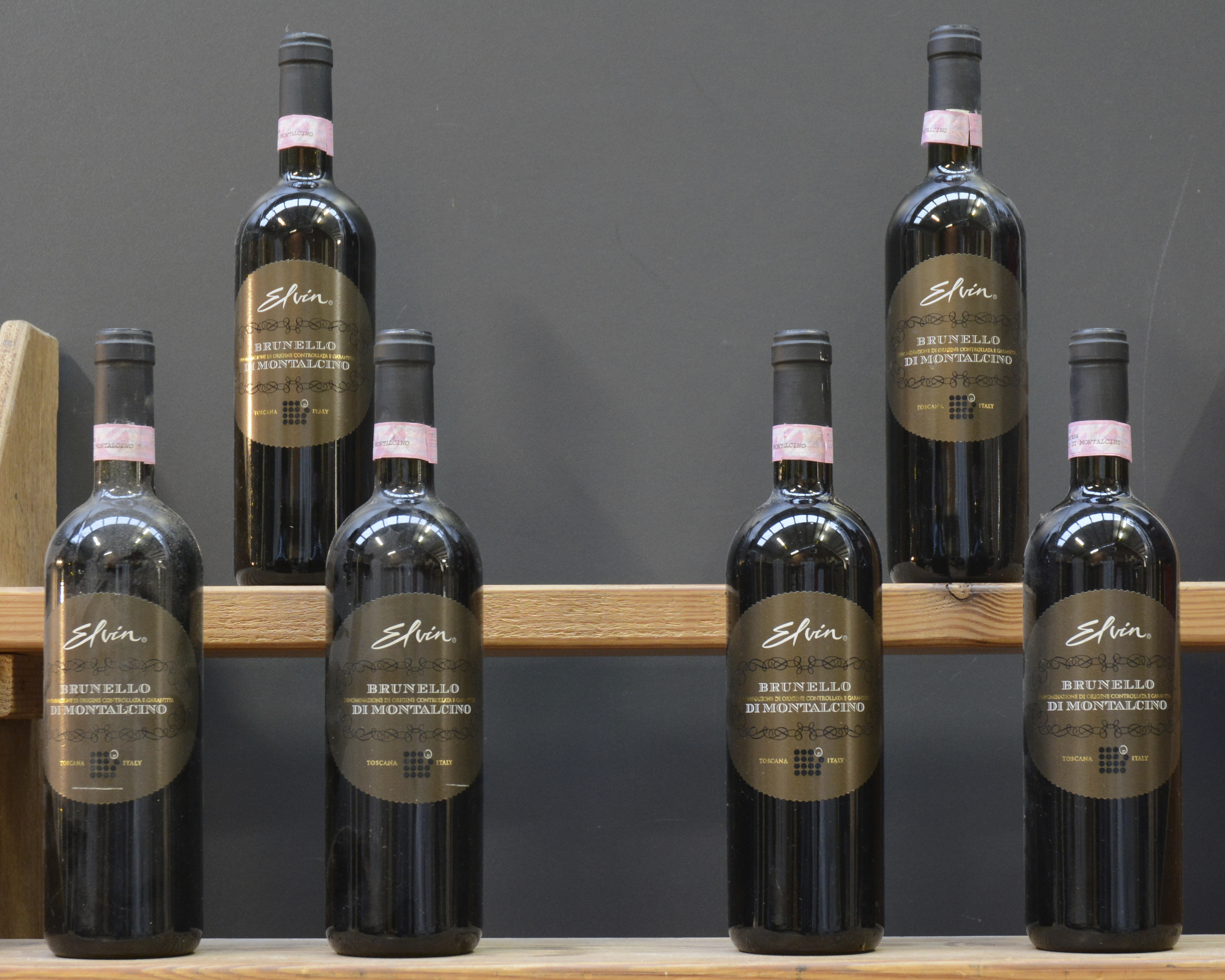 Brunello di Montalcino DOCG Elvin, Treviso M.O Brunello di Montalcino DOCG Elvin, Treviso M.O. 2004 aantal: 6 bt