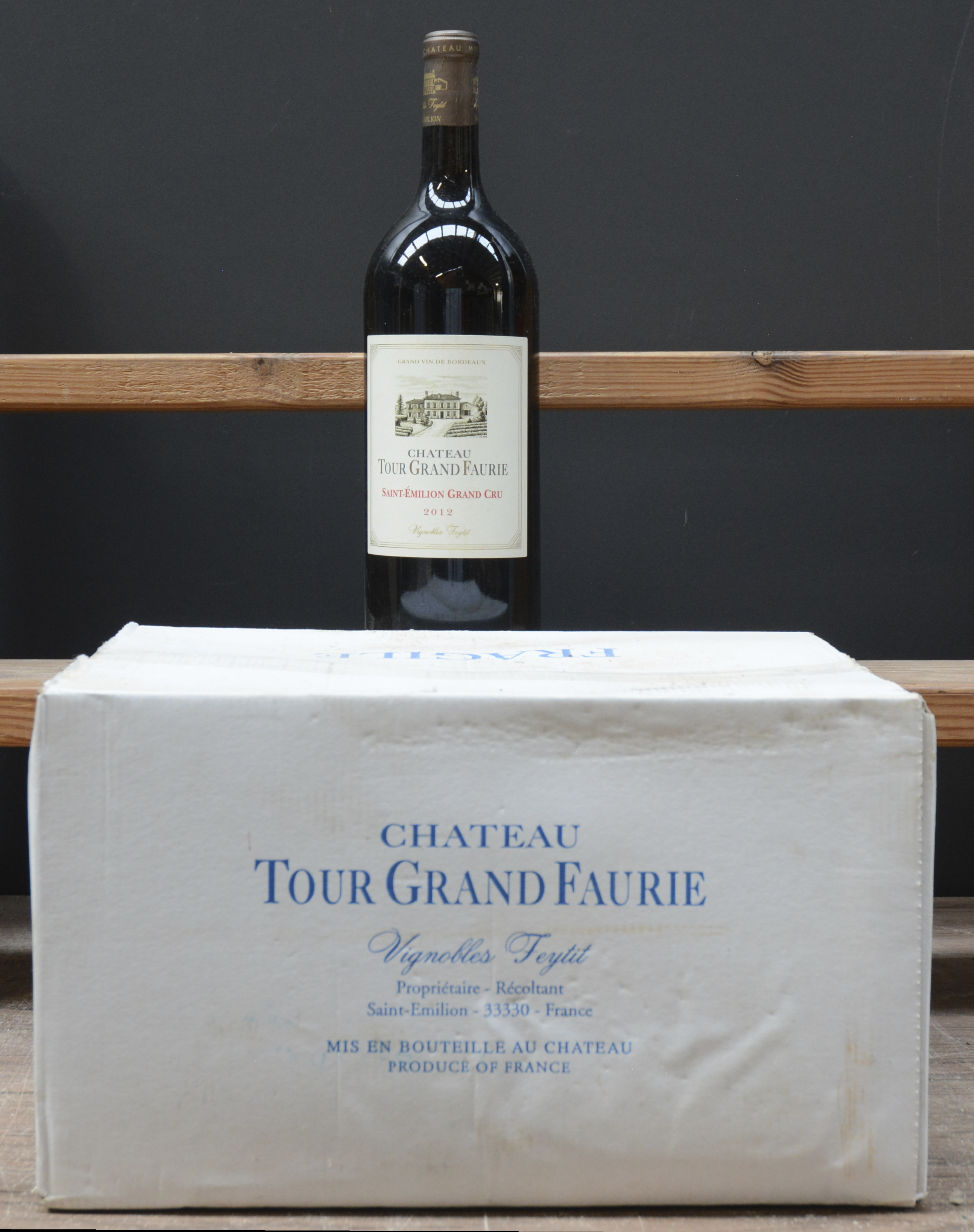 Ch. Tour Grand Faurie A.C. St-Emilion grand cru M.C. O.D. 2012 aantal: 6 Mag Ch. Tour Grand Faurie A.C. St-Emilion grand cru M.C. O.D. 2012 aantal: 6 Mag.