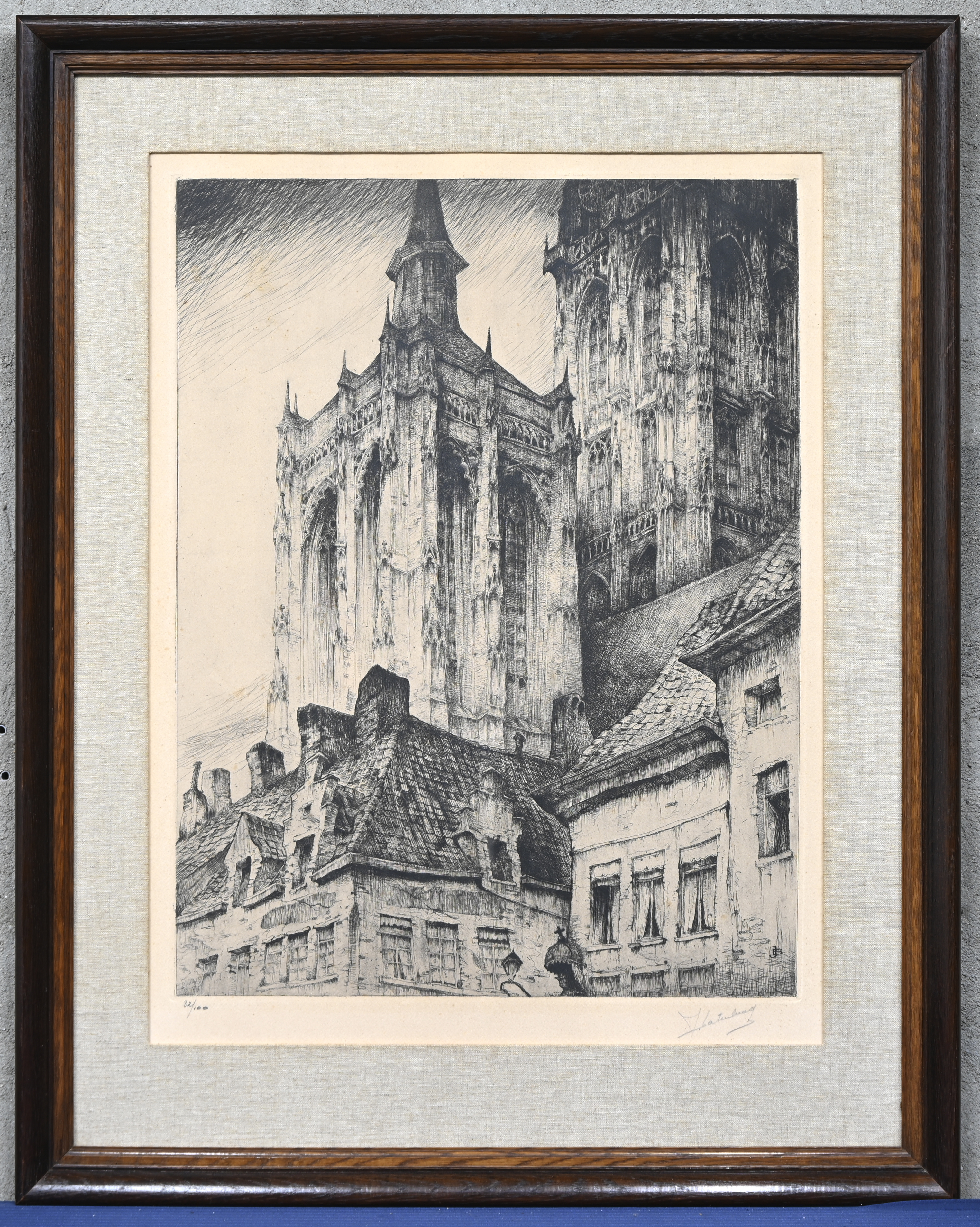 ‘De bijtoren van de Antwerpse kathedraal’, een monochrome ets. Onleesbaar getekend buiten de plaat en met monogram ‘JB’ binnen de plaat ‘De bijtoren van de Antwerpse kathedraal’, een monochrome ets. Onleesbaar getekend buiten de plaat en met monogram ‘JB’ binnen de plaat.