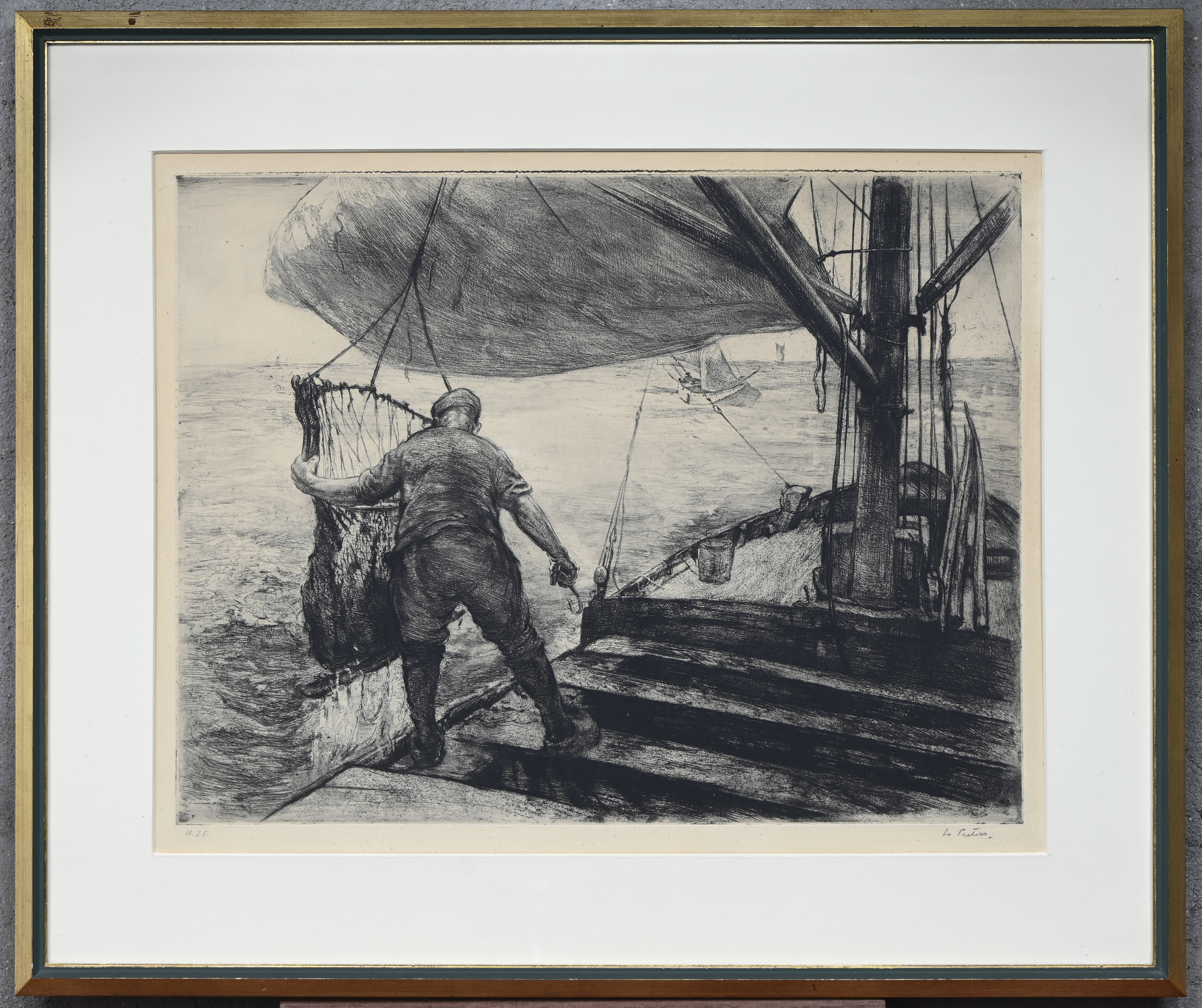 ‘Een visser haalt de vangst binnen’, monochrome ets. Getekend Lo. Peeters. 11-25 ‘Een visser haalt de vangst binnen’, monochrome ets. Getekend Lo. Peeters. 11-25.