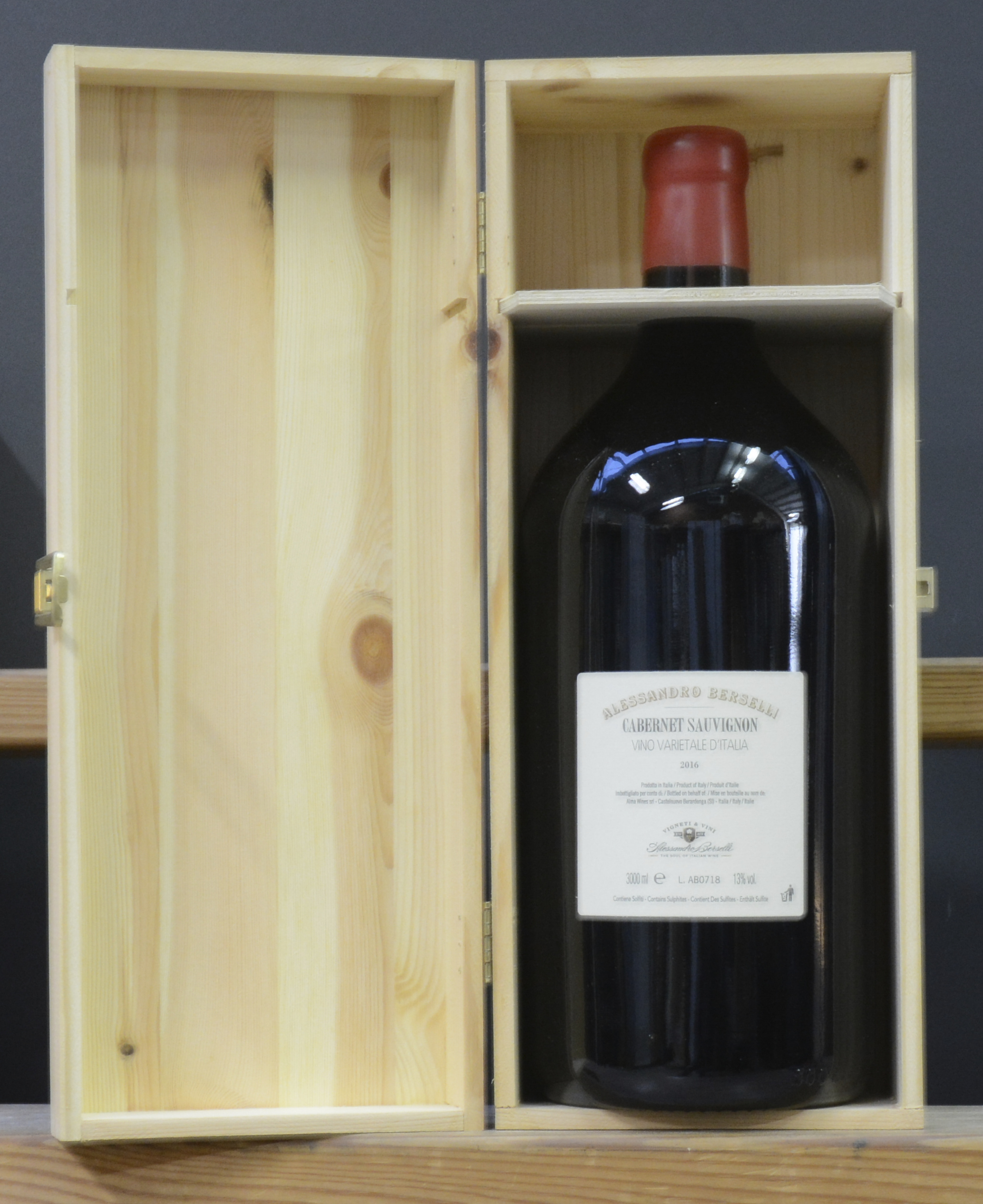 Cabernet Sauvignon Vino Varietale d’Italia Alessandro Berselli M.O. O.K. 2016 aantal: 1 D.Mag Cabernet Sauvignon Vino Varietale d’Italia Alessandro Berselli M.O. O.K. 2016 aantal: 1 D.Mag.