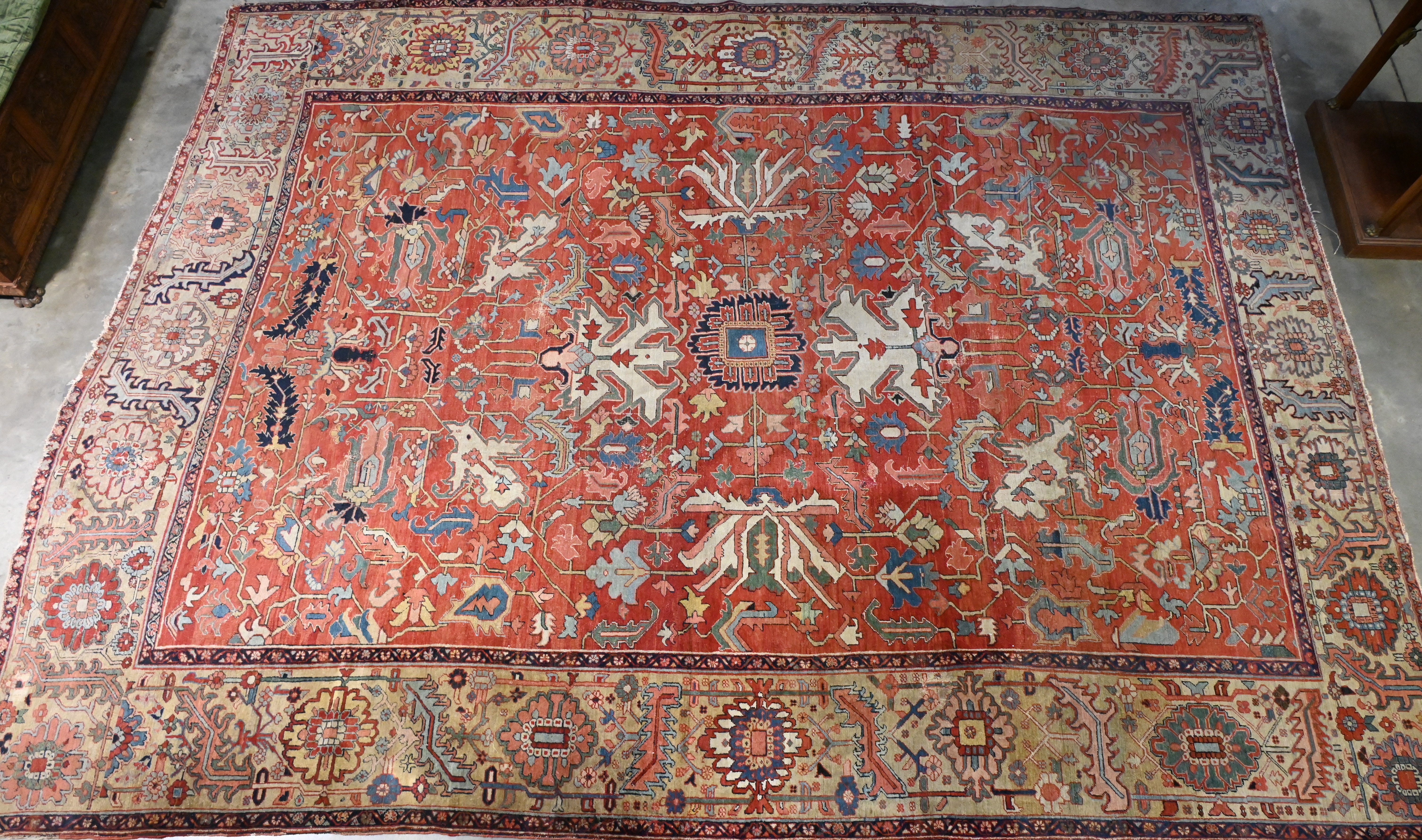 Een handgeknoopt oosters tapijt 1 Een handgeknoopt oosters tapijt