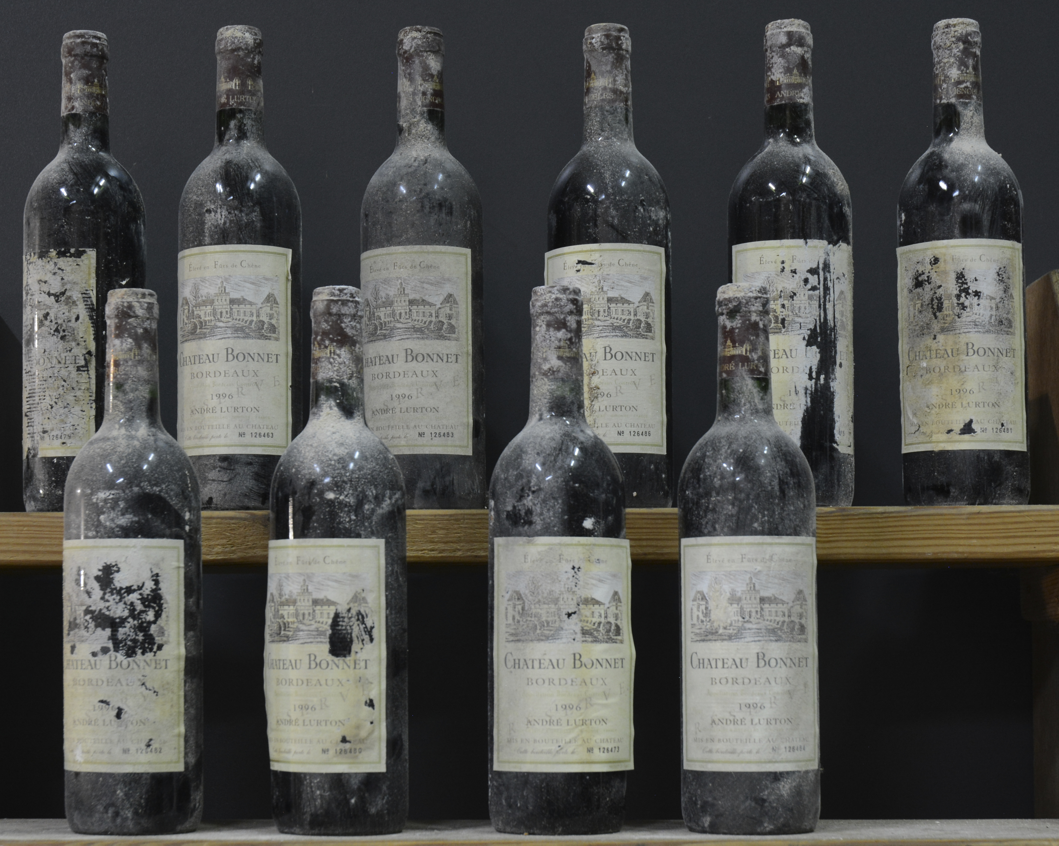 Ch. Bonnet Réserve A.C. Bordeaux M.C Ch. Bonnet Réserve A.C. Bordeaux M.C. 1996 aantal: 10 bt schade aan etiketten