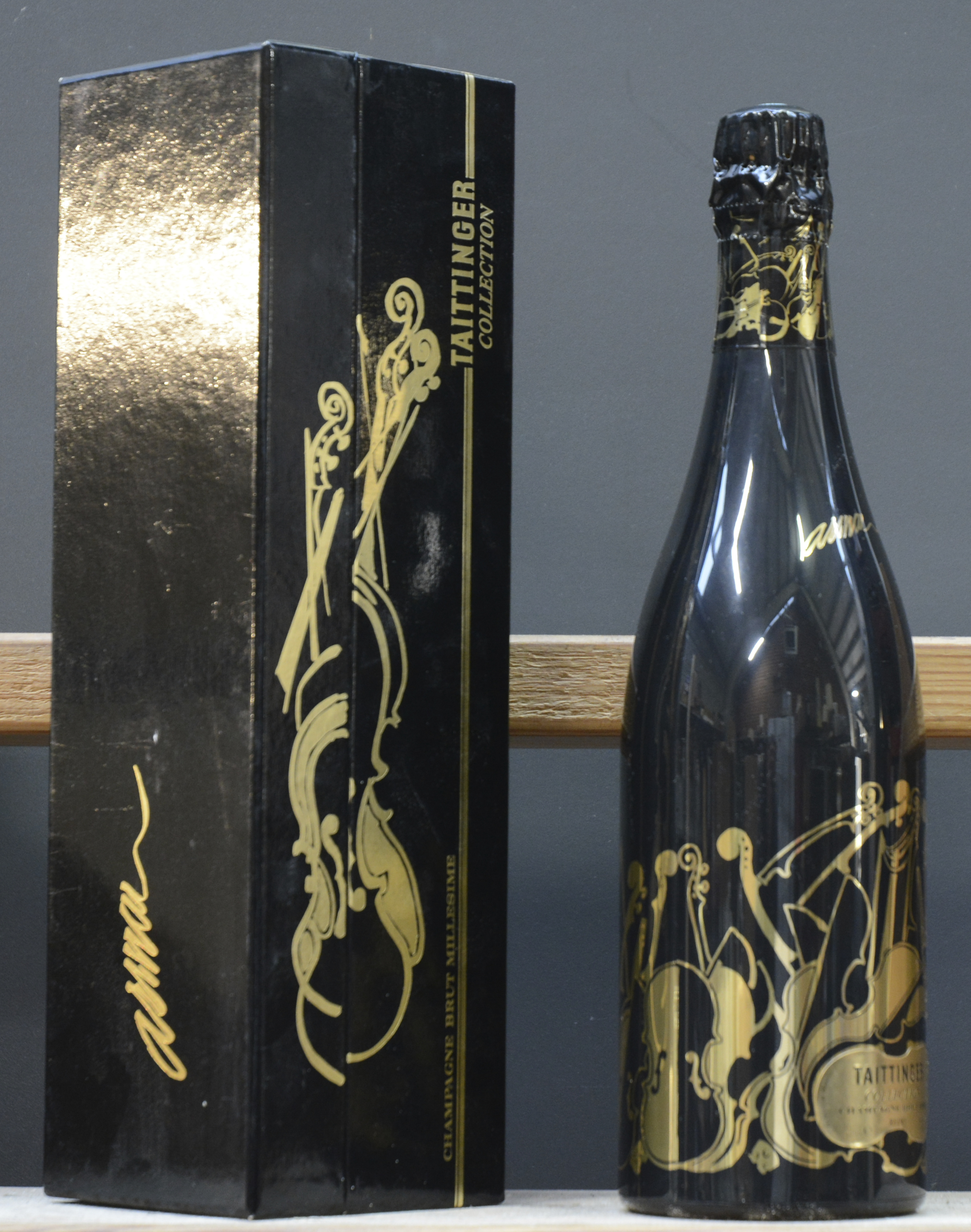 Taittinger Collection Champagne Brut Creatie Asman d.d. 1985 Grand cru Taittinger, Reims M.O. O.D Taittinger Collection Champagne Brut Creatie Asman d.d. 1985 Grand cru Taittinger, Reims M.O. O.D. 1981 aantal: 1 bt