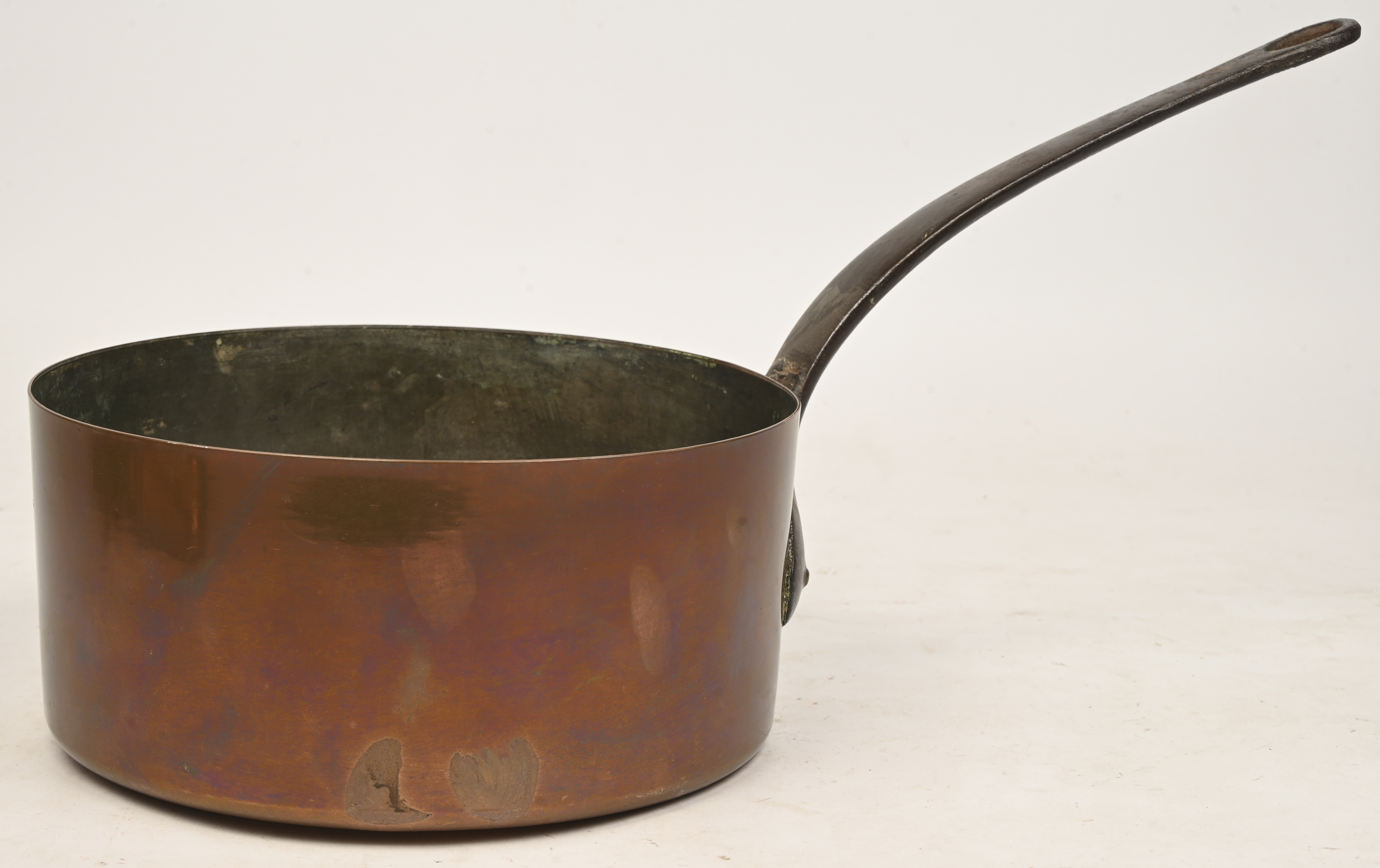 Een professionele koperen kookpan Een professionele koperen kookpan.