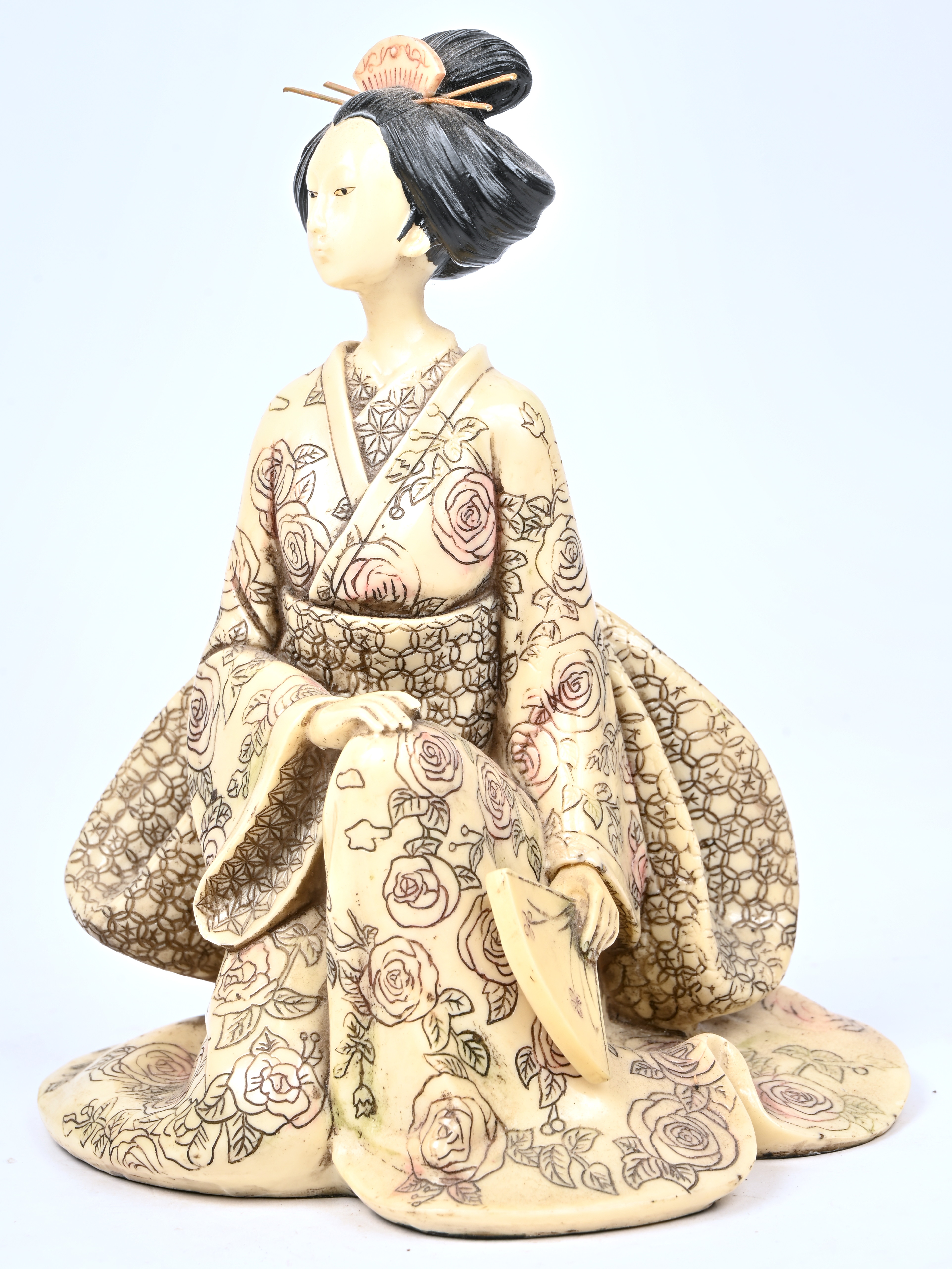 “Japanse Geisha”, een beeld in kunsthars “Japanse Geisha”, een beeld in kunsthars.