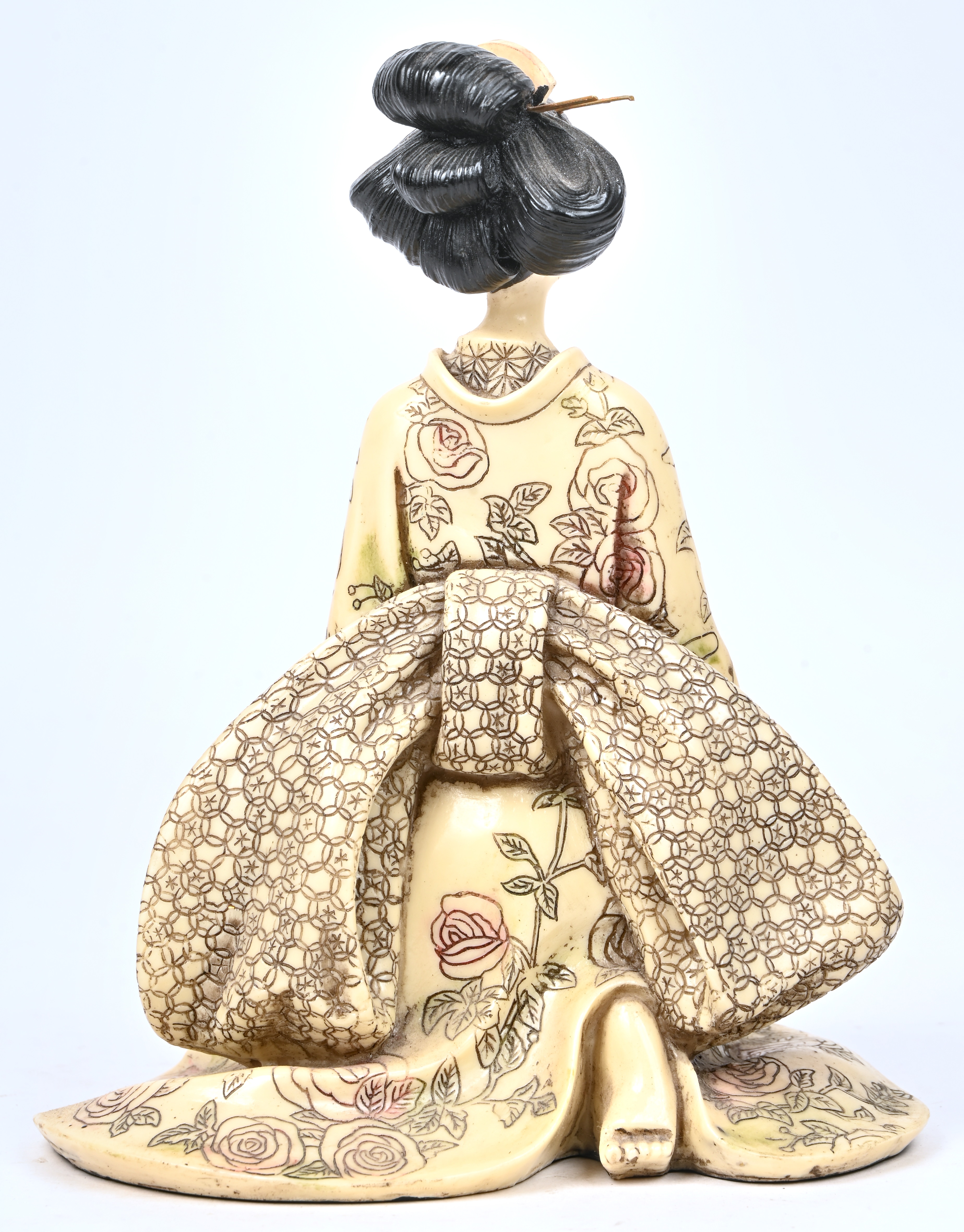 “Japanse Geisha”, een beeld in kunsthars “Japanse Geisha”, een beeld in kunsthars.