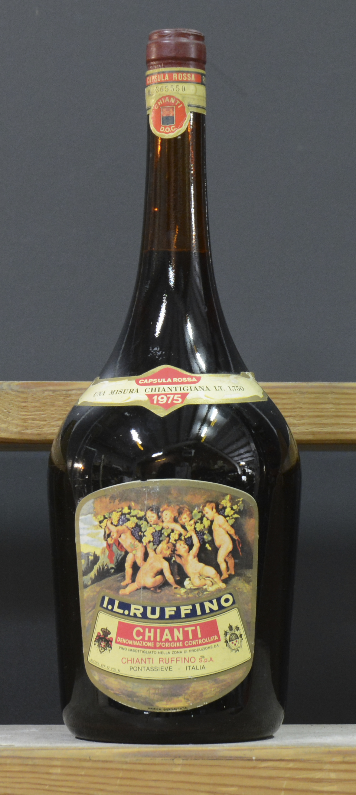 Chianti D.O.C. Ruffino, Pontassieve M.O. 1975 aantal: 1 1 Chianti D.O.C. Ruffino, Pontassieve M.O. 1975 aantal: 1 1.75 L