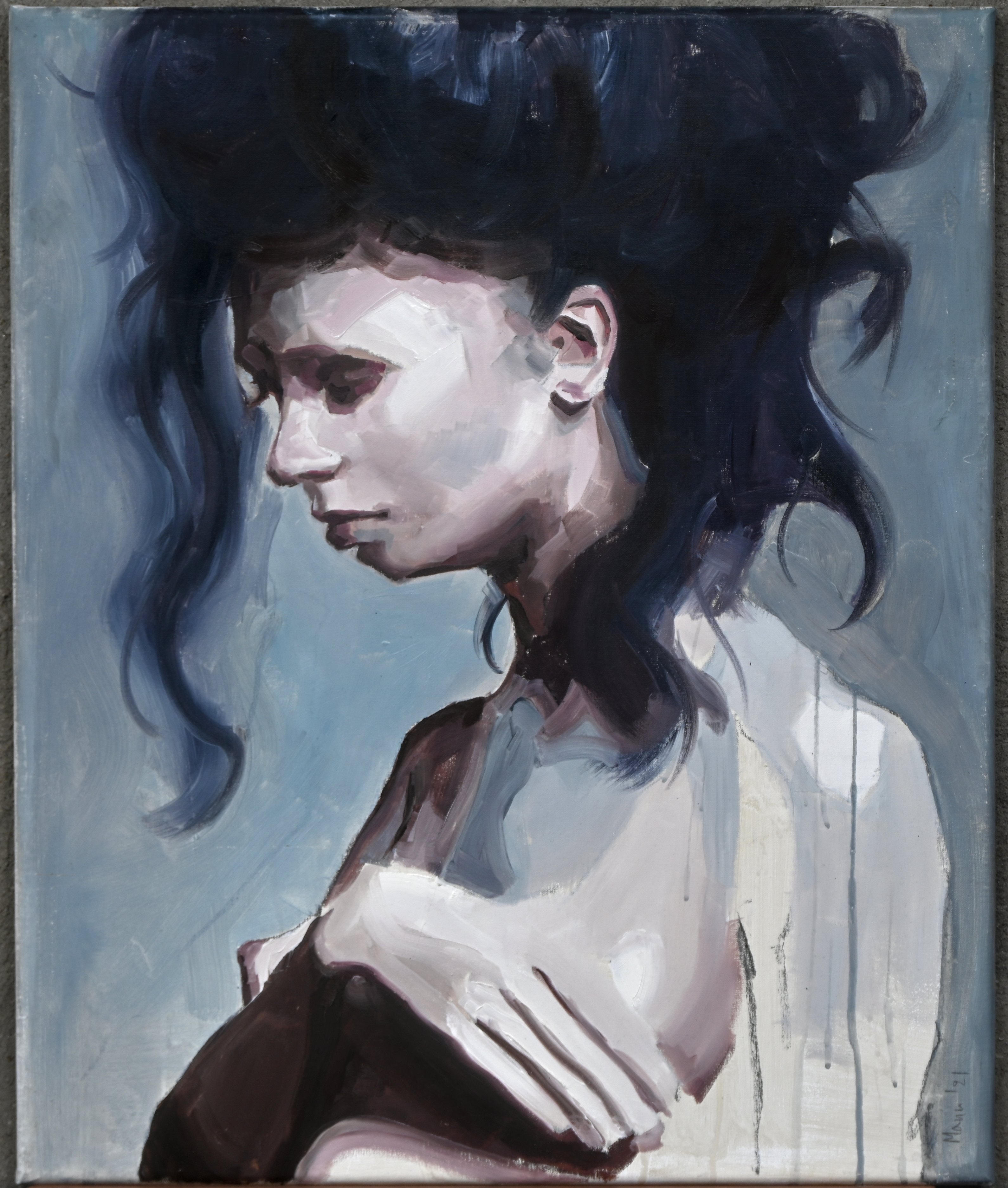 ‘Girl with ginger hair’, olieverf en houtskool op doek. Getekend Manu ‘21. Met titel en datering op de rug ‘Girl with ginger hair’, olieverf en houtskool op doek. Getekend Manu ‘21. Met titel en datering op de rug.