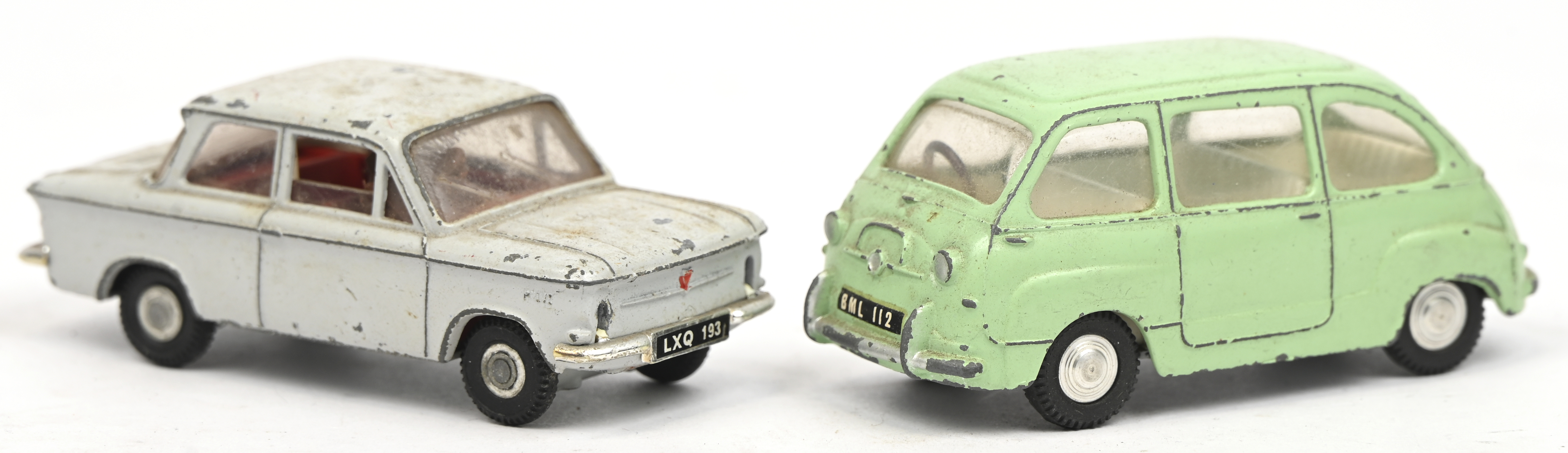 Twee vintage modelauto’s, SPOT-ON by Triang. Fiat Multipla (made in Great Britain) en N.S.U. Prinz 4 model 193 (made in Northern Ireland) Twee vintage modelauto’s, SPOT-ON by Triang. Fiat Multipla (made in Great Britain) en N.S.U. Prinz 4 model 193 (made in Northern Ireland).