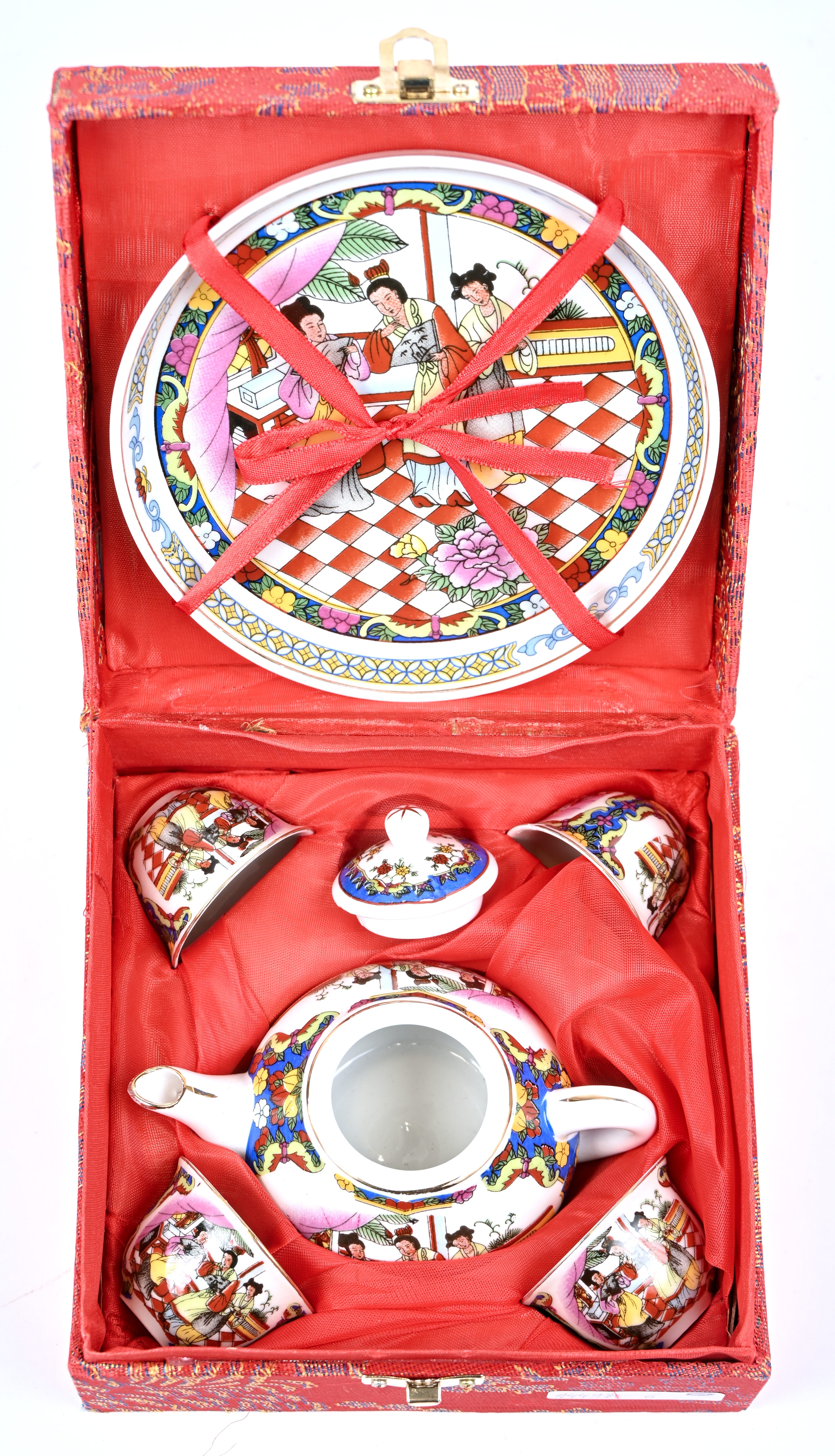 Een mini theesetje van Chinees porselein in doos originele doos Een mini theesetje van Chinees porselein in doos originele doos.