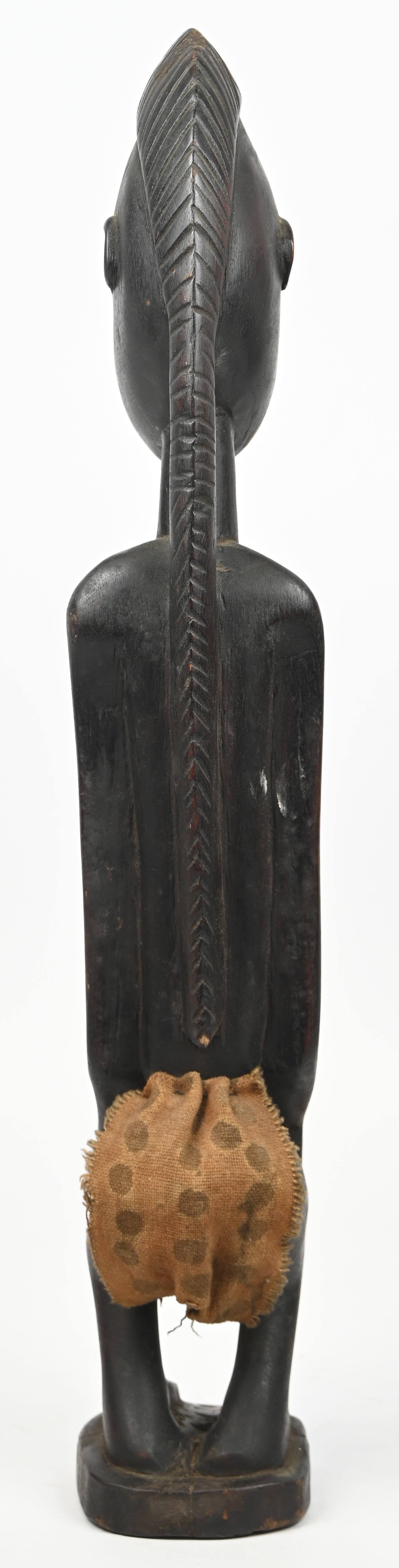 “Beeld van een jonge vrouw”. Gebeeldhouwd hout. West-Afrika “Beeld van een jonge vrouw”. Gebeeldhouwd hout. West-Afrika.