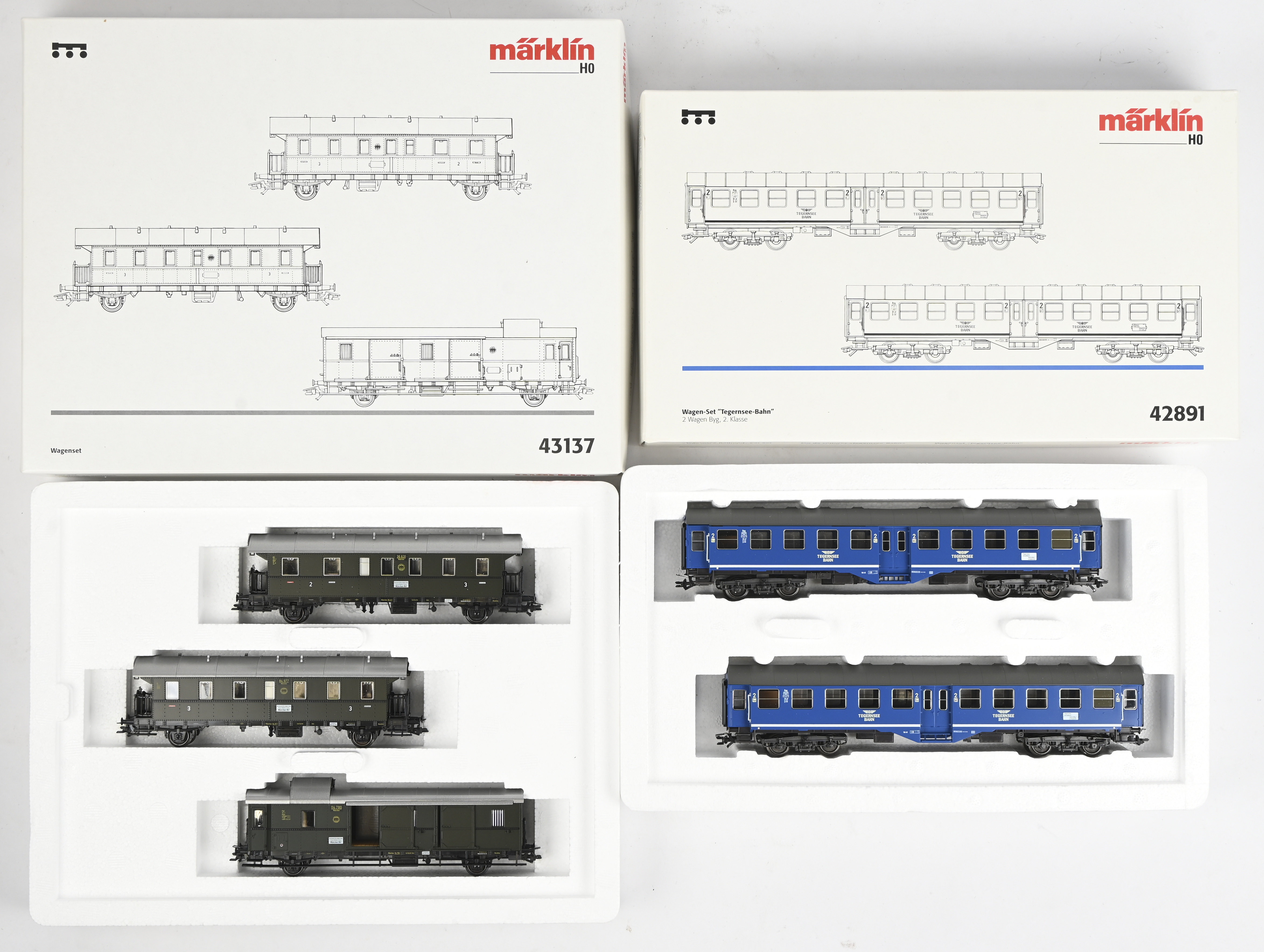 Twee Märklin sets. Rijtuigenset 43137 & Wagenset “Tegernsee-Bahn” 42891. In OVP Twee Märklin sets. Rijtuigenset 43137 & Wagenset “Tegernsee-Bahn” 42891. In OVP.