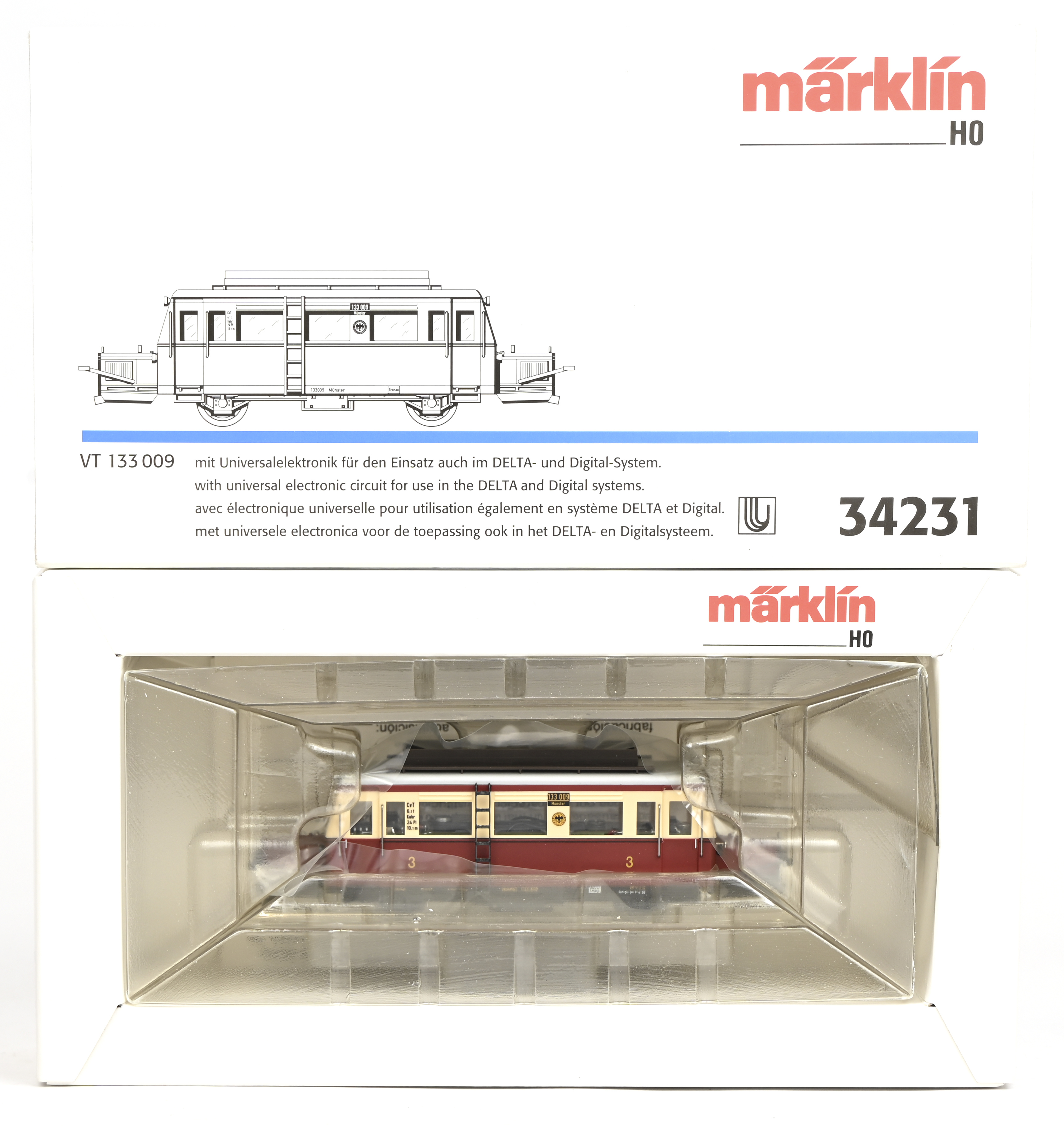 Märklin 34231 H0 Motorwagen VT 133 ''kleine varkenssnuit'' van de DRG. In OVP Märklin 34231 H0 Motorwagen VT 133 ''kleine varkenssnuit'' van de DRG. In OVP.
