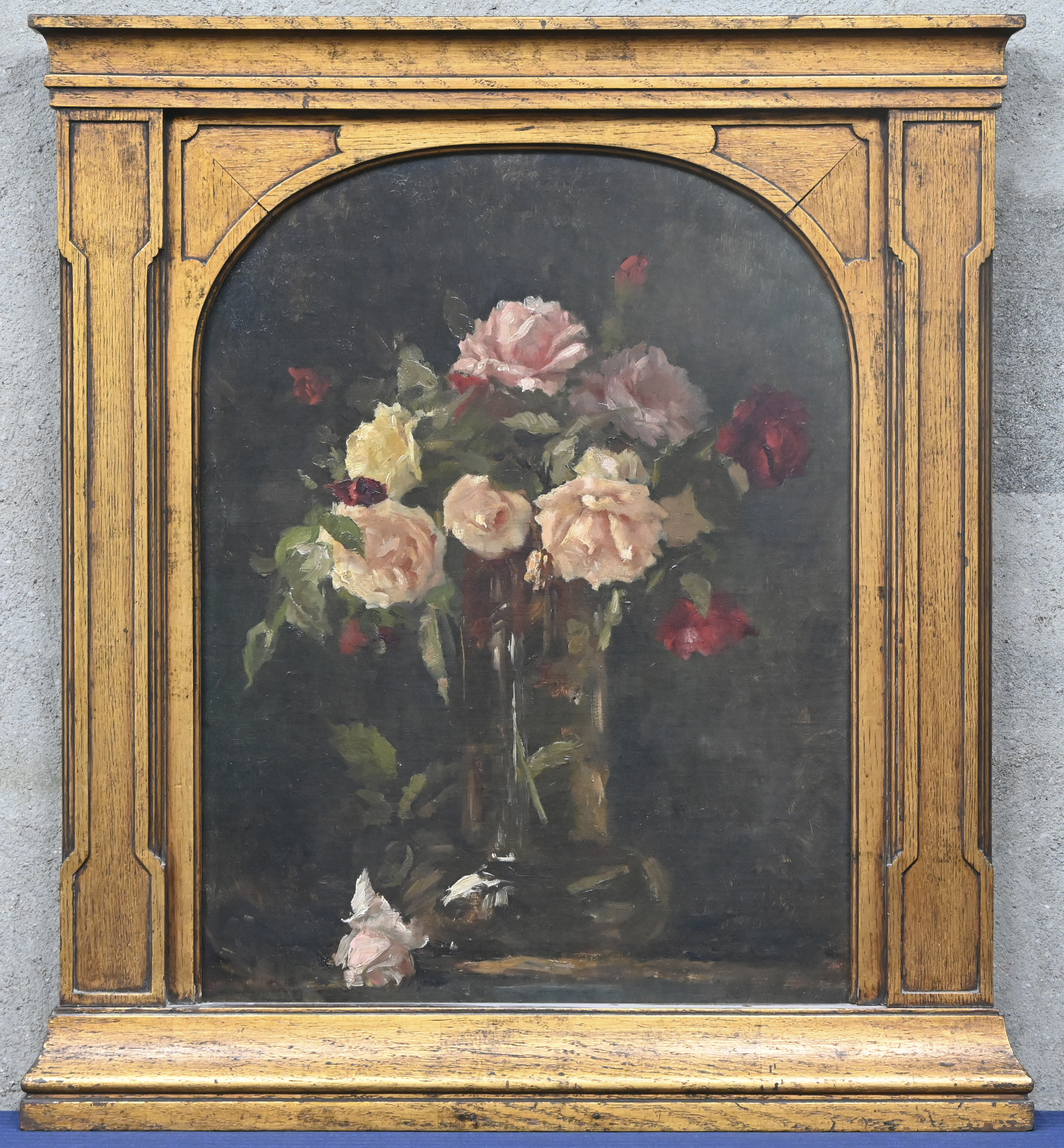 “Bloemstilleven”, een schilderij, olieverf op doek, in vergulde eikenhouten kader. Toegeschreven aan Evert Larock “Bloemstilleven”, een schilderij, olieverf op doek, in vergulde eikenhouten kader. Toegeschreven aan Evert Larock.