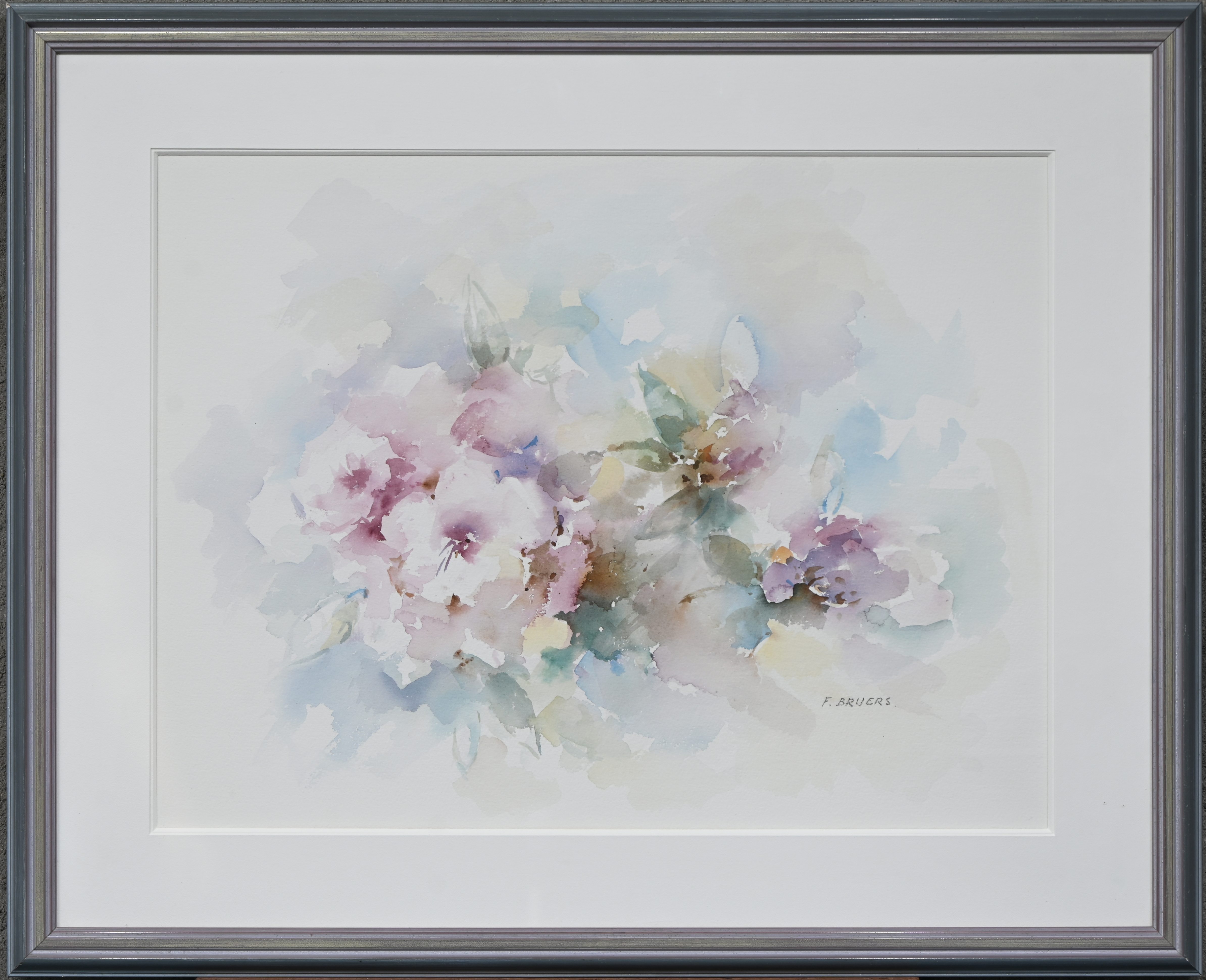 “Bloemen”, een aquarel op papier, gesigneerd F. Bruers “Bloemen”, een aquarel op papier, gesigneerd F. Bruers.