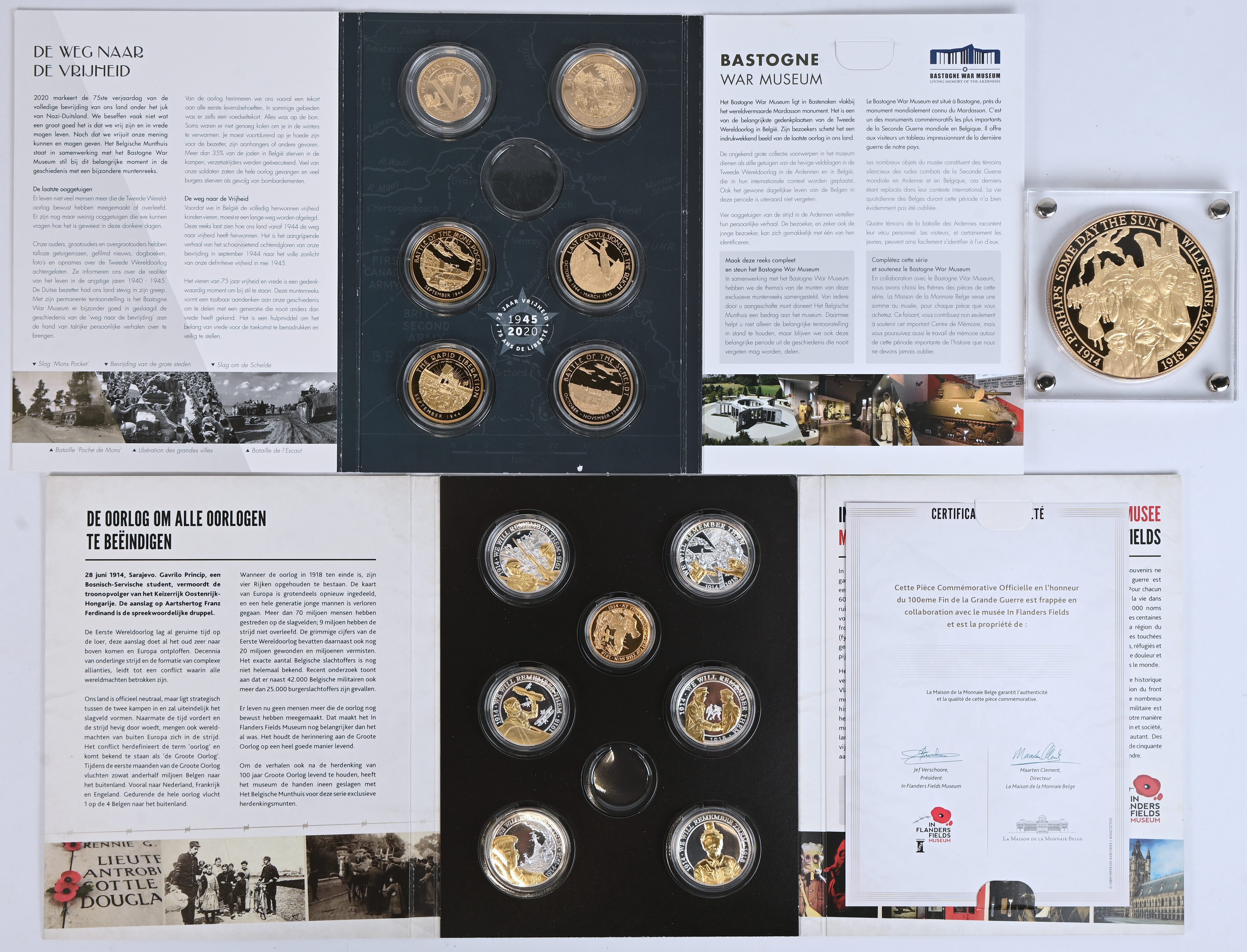 Twee fardes en één grote herdenkingsmunt, uitgegeven door het Belgisch Munthuis. In samenwerking met ‘In Flanders Field Museum’ en het ‘Bastogne War Museum. Uit elke farde ontbreekt één munt. Koper/nikkel met verzilverde en vergulde delen Twee fardes en één grote herdenkingsmunt, uitgegeven door het Belgisch Munthuis. In samenwerking met ‘In Flanders Field Museum’ en het ‘Bastogne War Museum. Uit elke farde ontbreekt één munt. Koper/nikkel met verzilverde en vergulde delen.