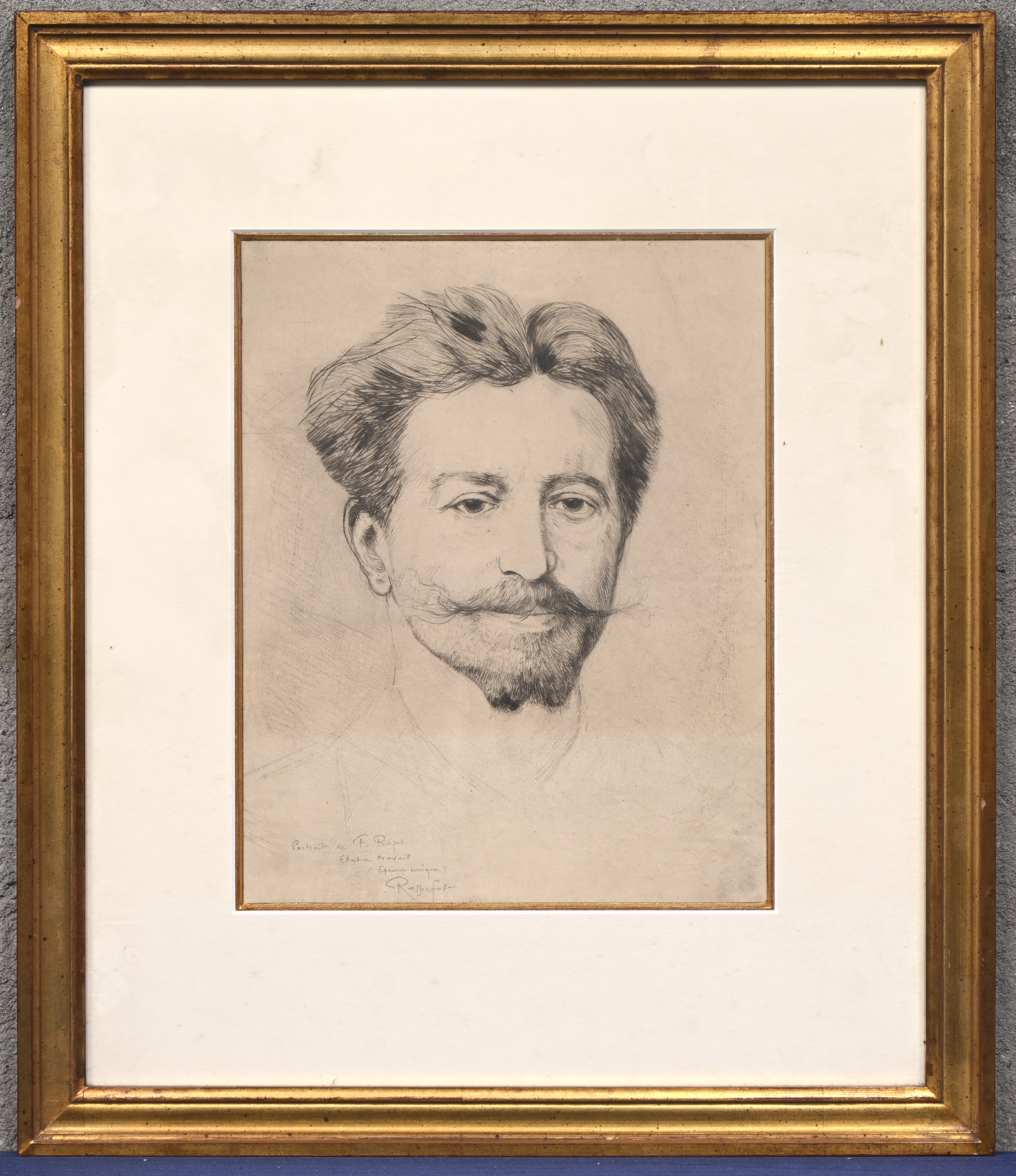 ‘Portrait de F. Rops’, een monochrome ets. Getekend met potlood binnen de plaat, Etude travail (Epreuve unique) ‘Portrait de F. Rops’, een monochrome ets. Getekend met potlood binnen de plaat, Etude travail (Epreuve unique).