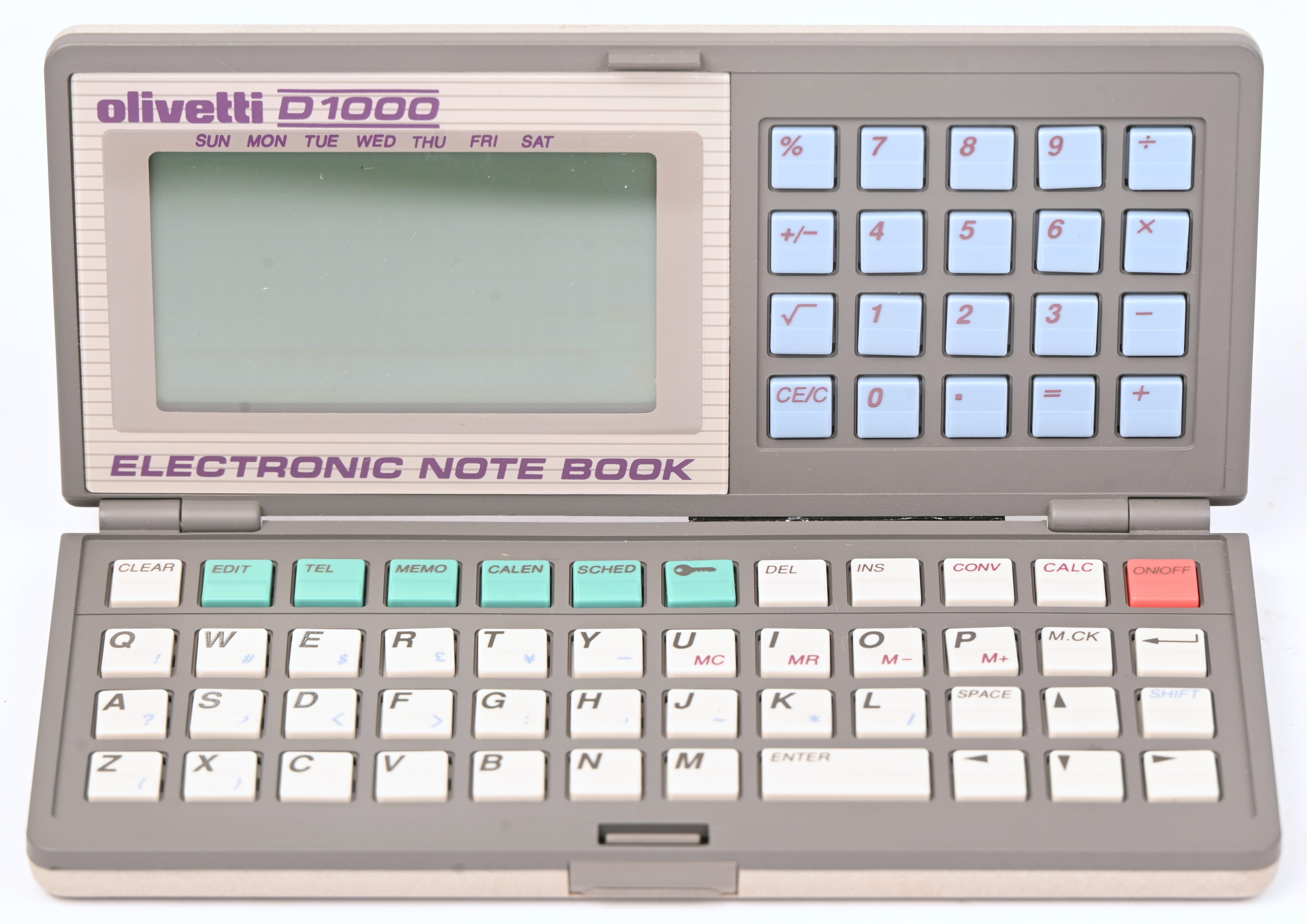Olivetti D1000, electronic note book. Batterijen te vervangen Olivetti D1000, electronic note book. Batterijen te vervangen.