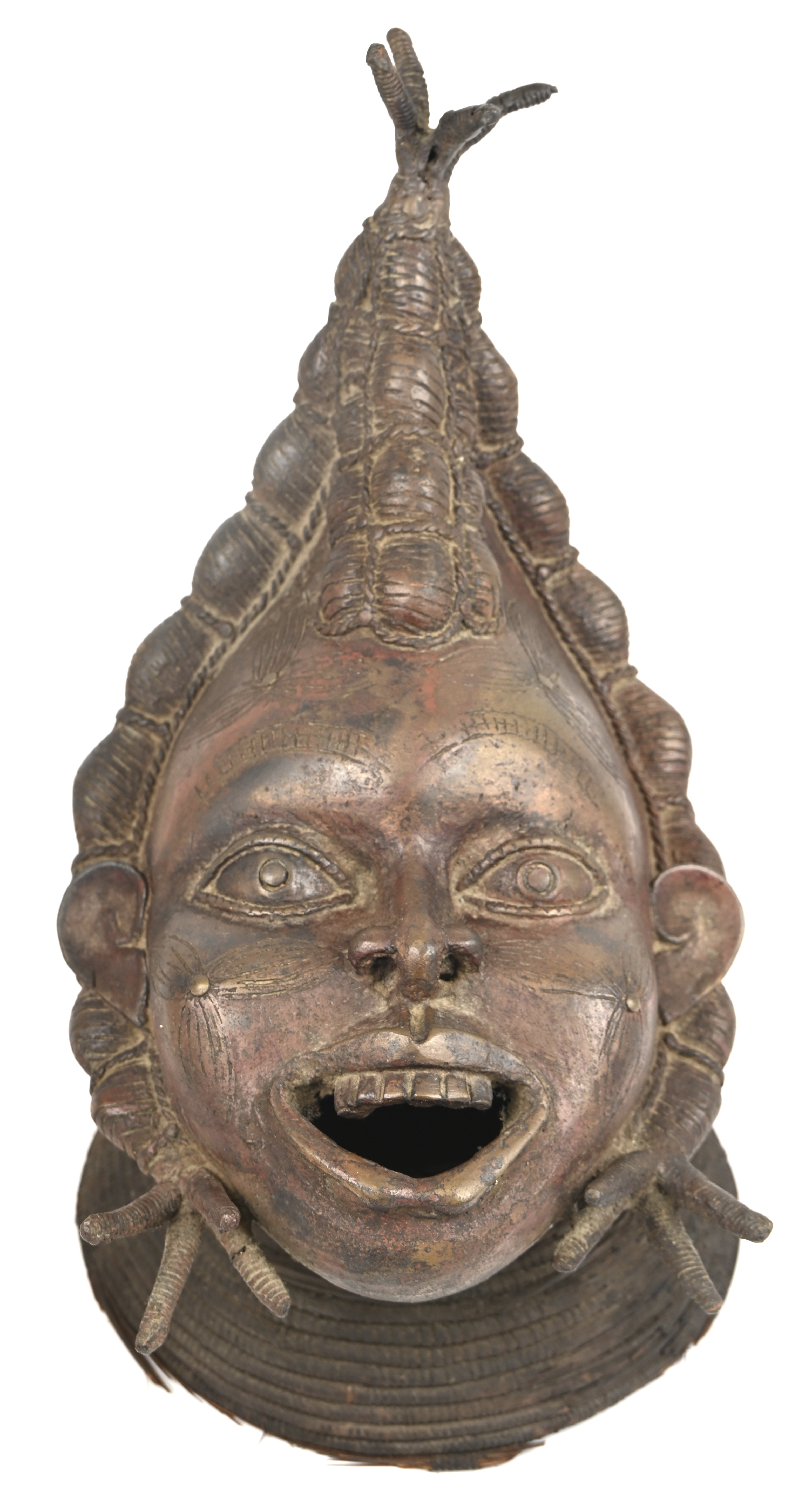 Een bronzen hoofd. Benin Een bronzen hoofd. Benin.