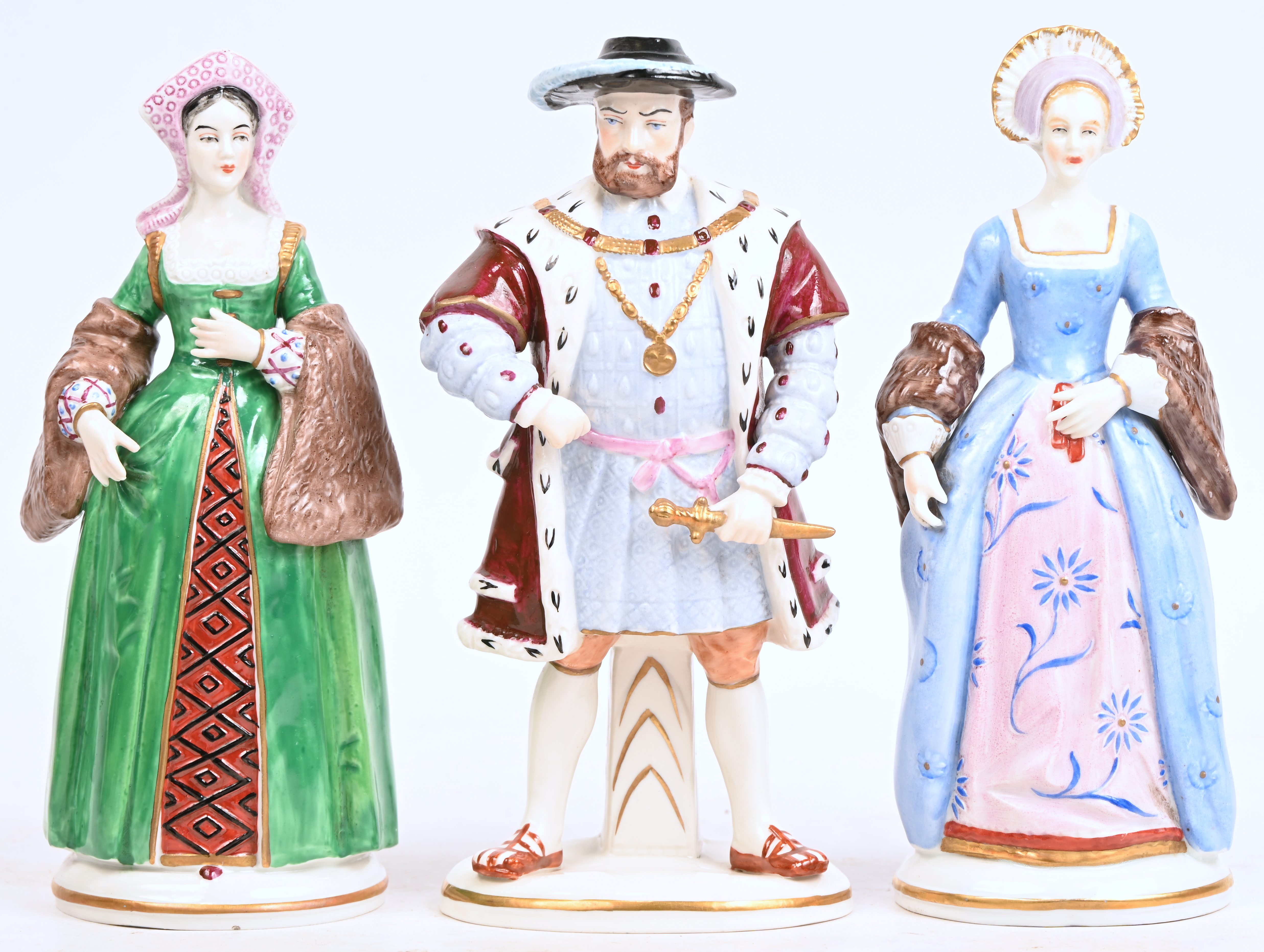 “Henry VIII en zijn 6 vrouwen”, 7 porseleinen beeldjes gemerkt Sitzendorf “Henry VIII en zijn 6 vrouwen”, 7 porseleinen beeldjes gemerkt Sitzendorf.