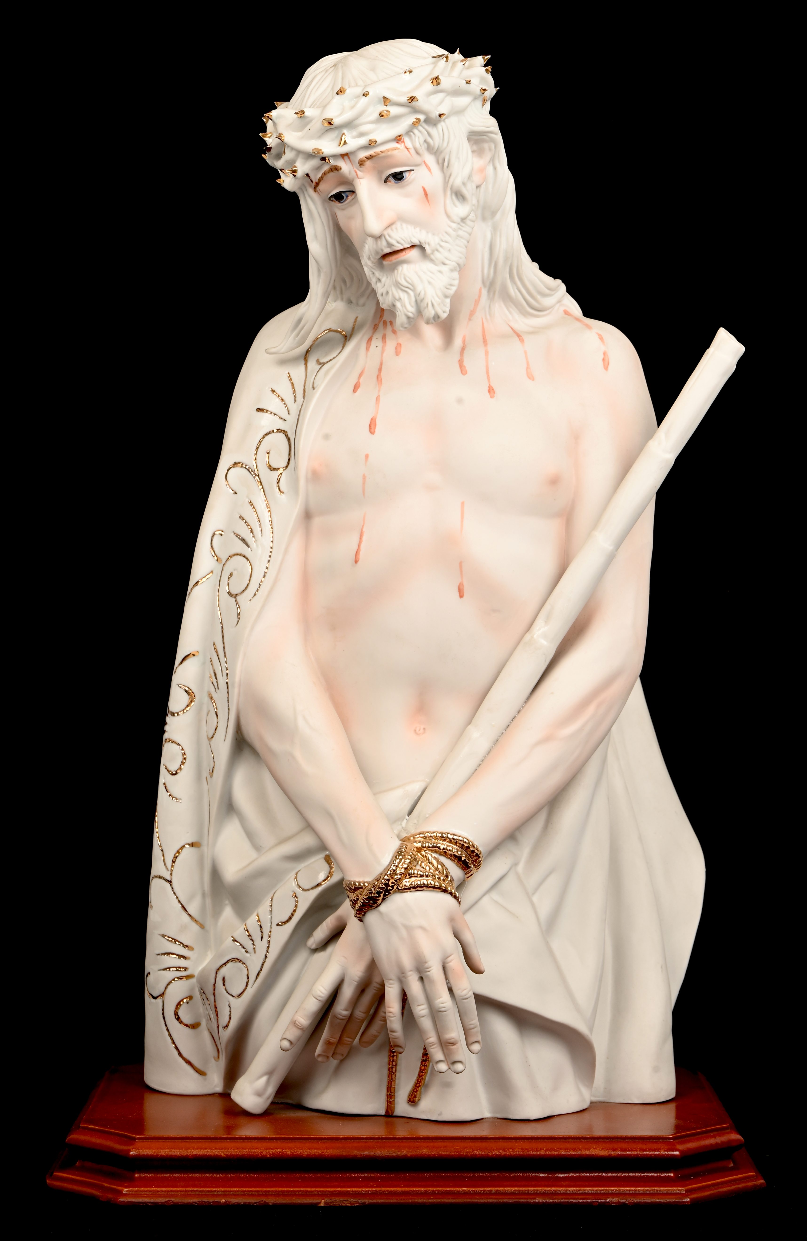 “Christus”, een biscuit buste, gemerkt porcelanas NECA, made in Portugal “Christus”, een biscuit buste, gemerkt porcelanas NECA, made in Portugal.