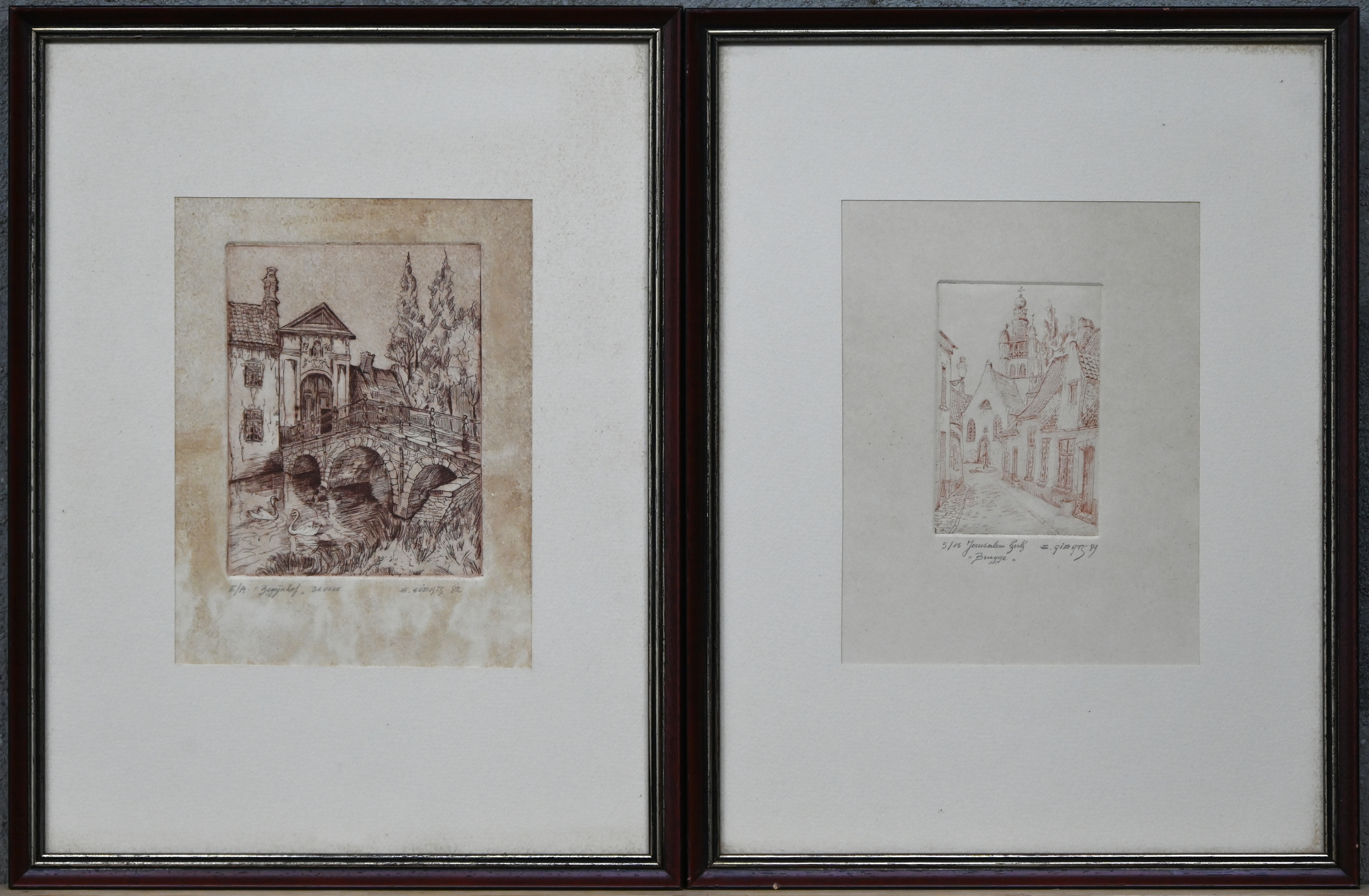 “Begijnhof te Brugge.” & “Jerusalem Kerk te Brugge.” E.A. & 5/15. Gesigneerd buiten de plaat. Gedateerd resp. ‘82 & ‘83. Een paar gravures “Begijnhof te Brugge.” & “Jerusalem Kerk te Brugge.” E.A. & 5/15. Gesigneerd buiten de plaat. Gedateerd resp. ‘82 & ‘83. Een paar gravures.