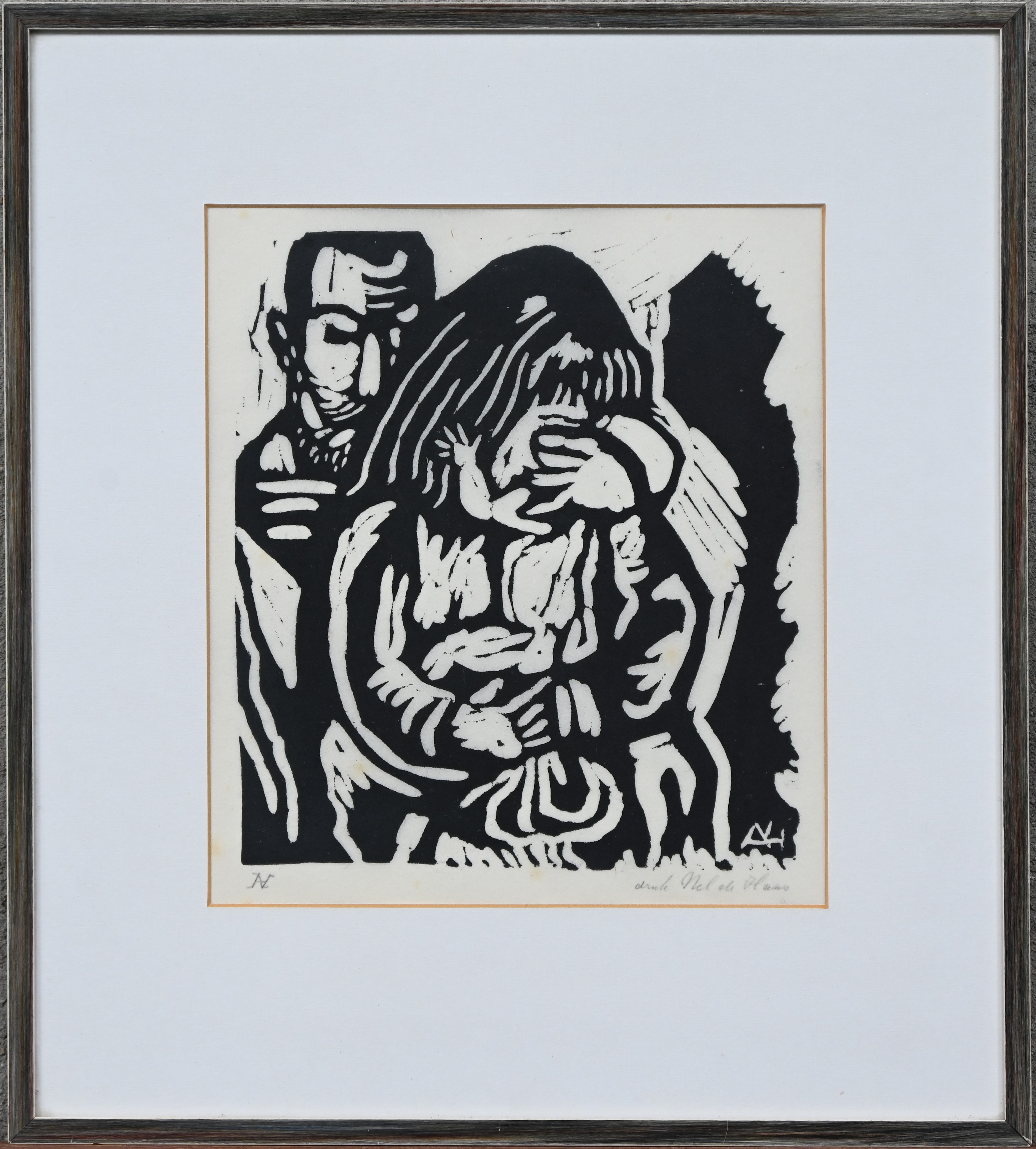 “Twee figuren”. Een houtsnede op papier. Buiten de plaat gesigneerd “Twee figuren”. Een houtsnede op papier. Buiten de plaat gesigneerd.