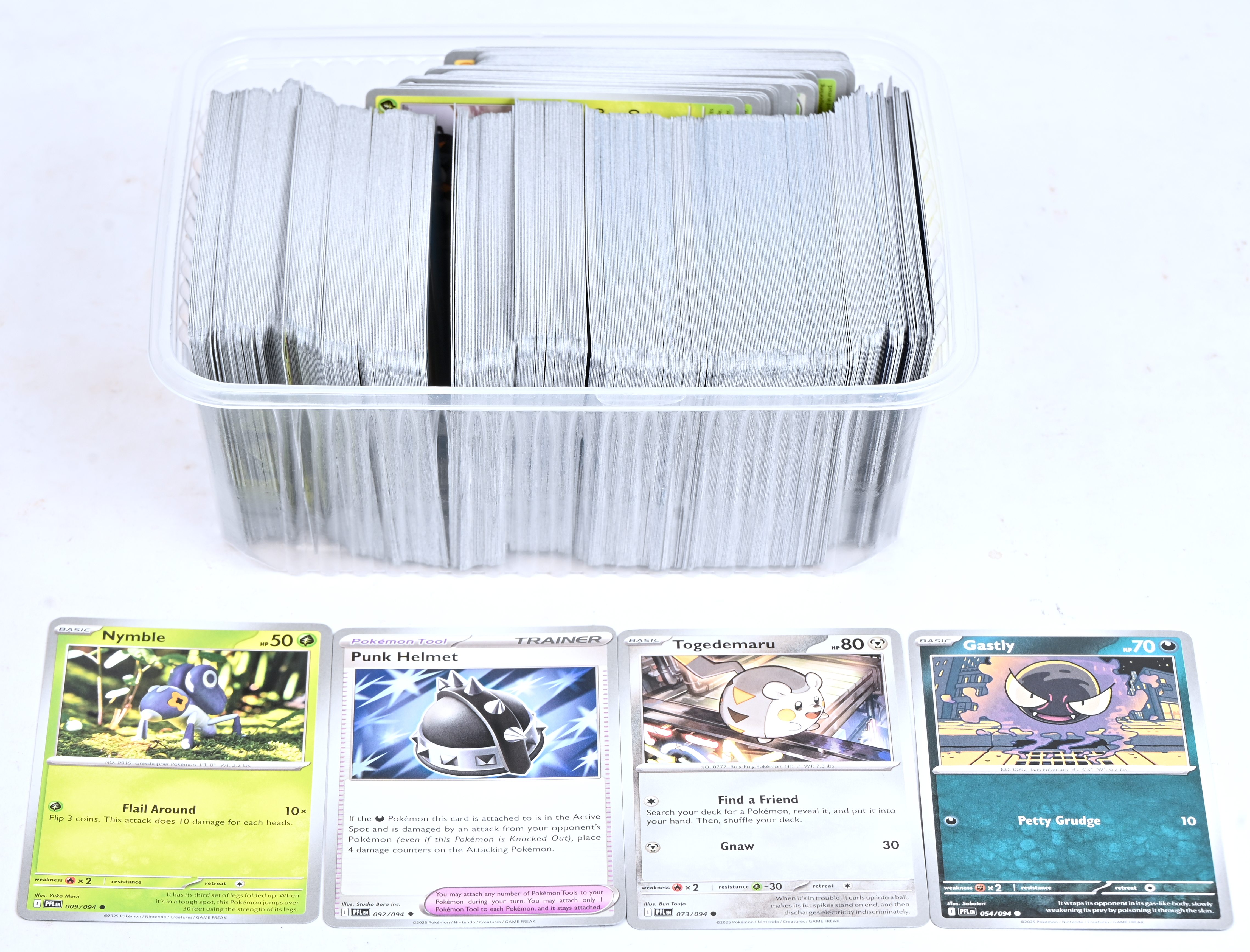 Een lot van +- 500 kaarten: Van ME02: Phantasmal Flames (PFL) Commons & Uncommons Een lot van +- 500 kaarten: Van ME02: Phantasmal Flames (PFL) Commons & Uncommons.
