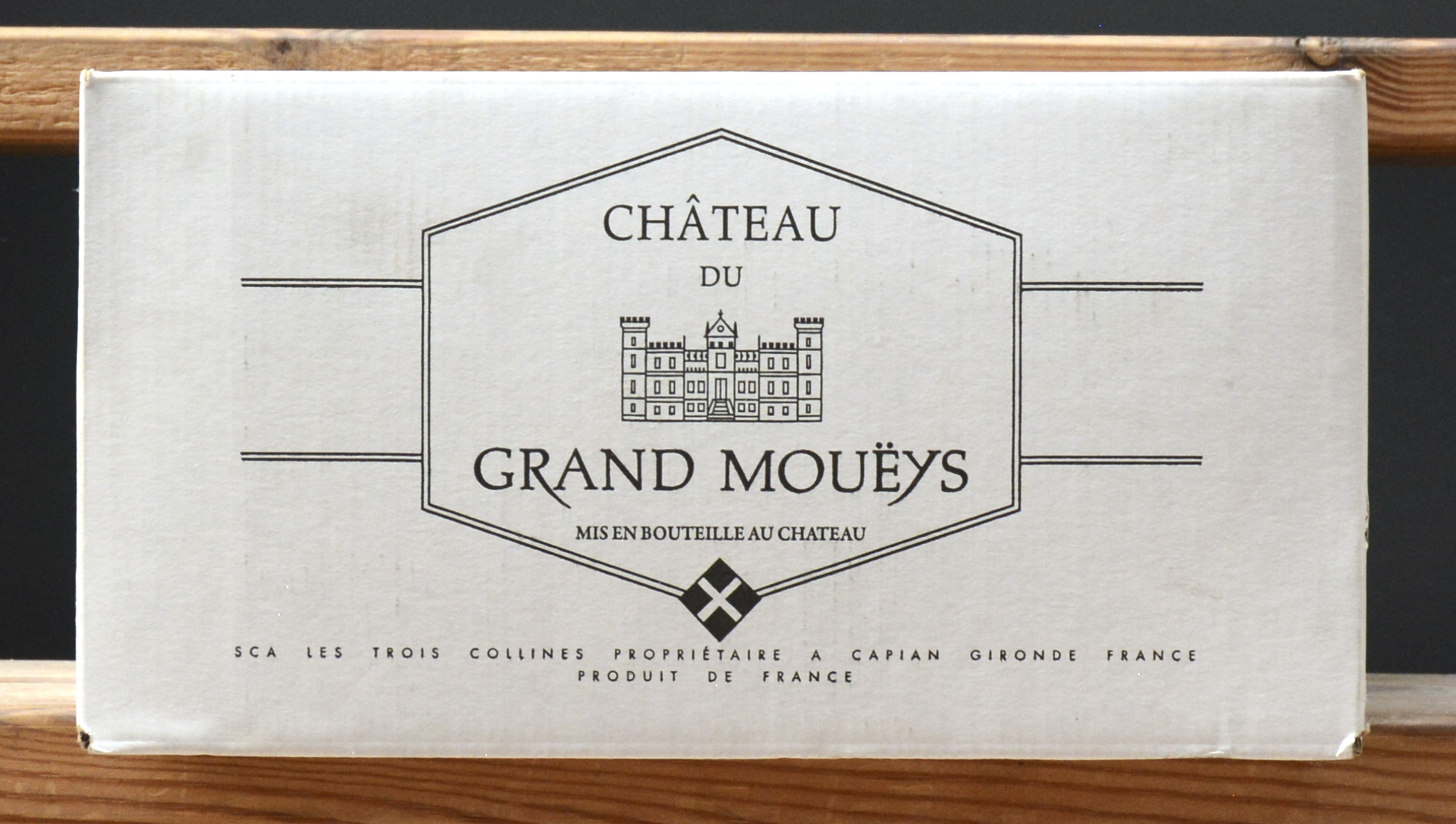 Ch. de Grand Moueys A.C. 1e Côtes de Bordeaux M.C. O.D Ch. de Grand Moueys A.C. 1e Côtes de Bordeaux M.C. O.D. 2005 aantal: 6 bt